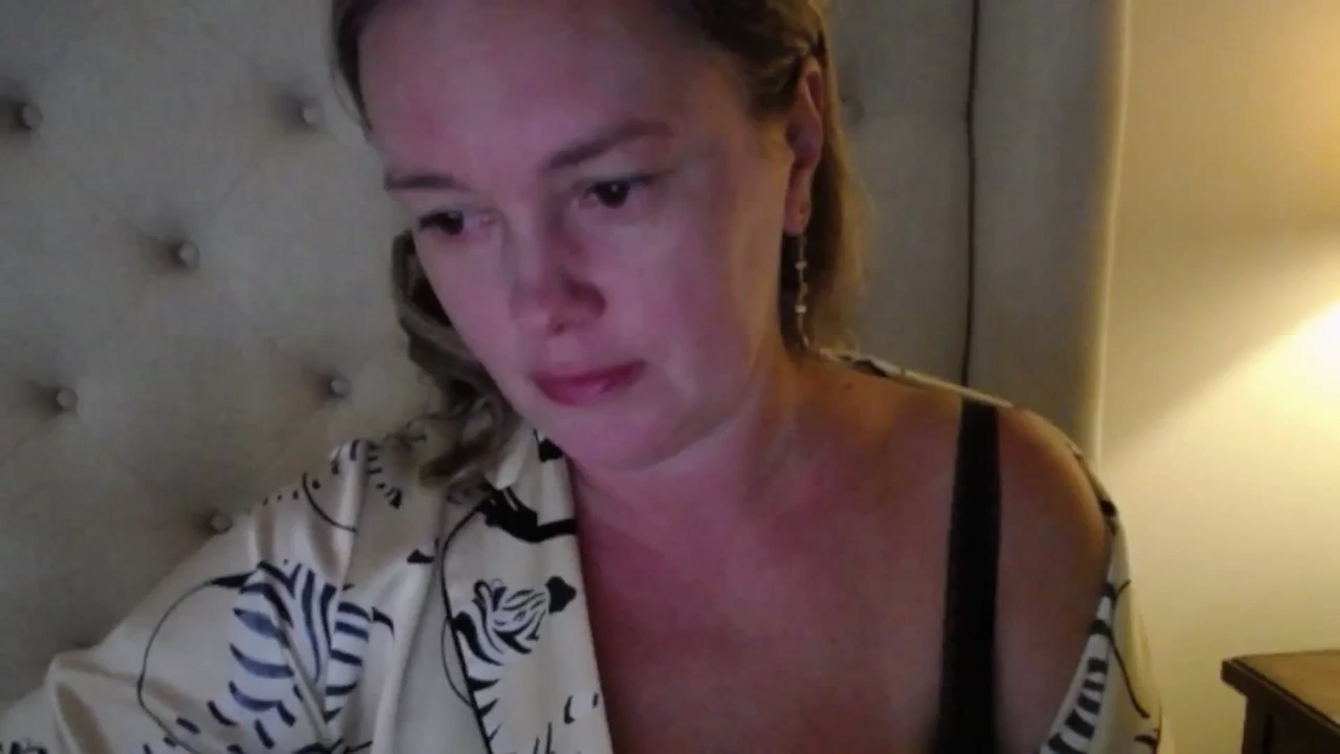 Gallery image thumbnail from J0llye's myfreecams stream on, 07/09/2025, 19:57 image 2 of 20
