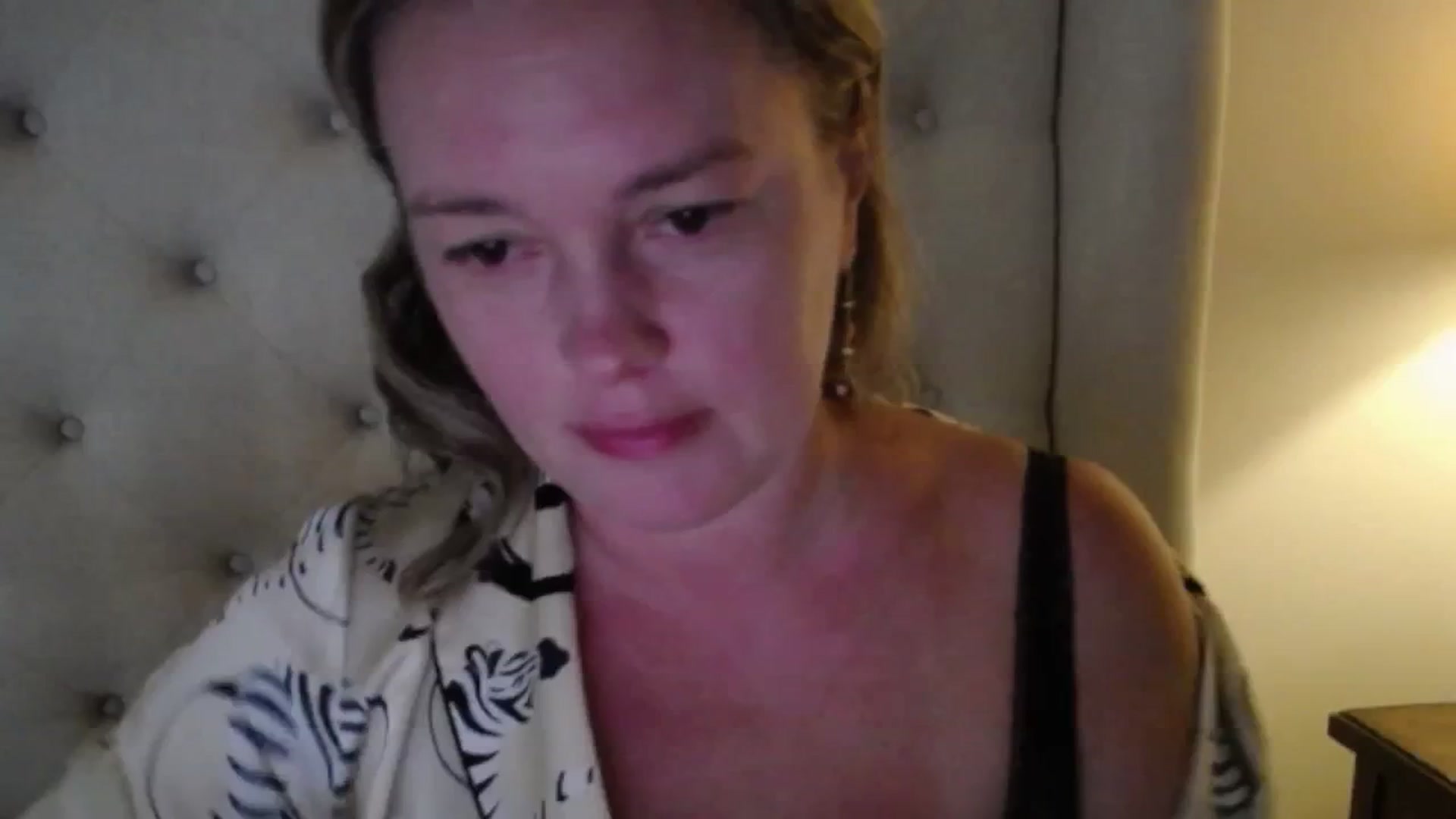 Gallery image thumbnail from J0llye's myfreecams stream on, 07/09/2025, 19:57 image 10 of 20