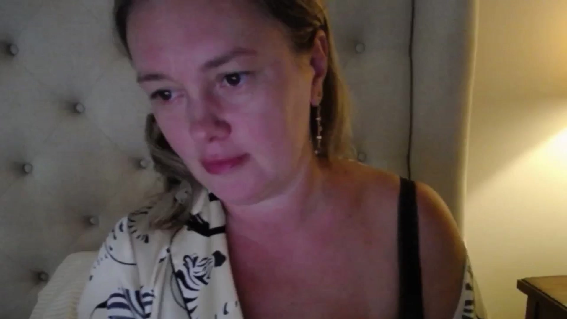 Gallery image thumbnail from J0llye's myfreecams stream on, 07/09/2025, 19:57 image 9 of 20
