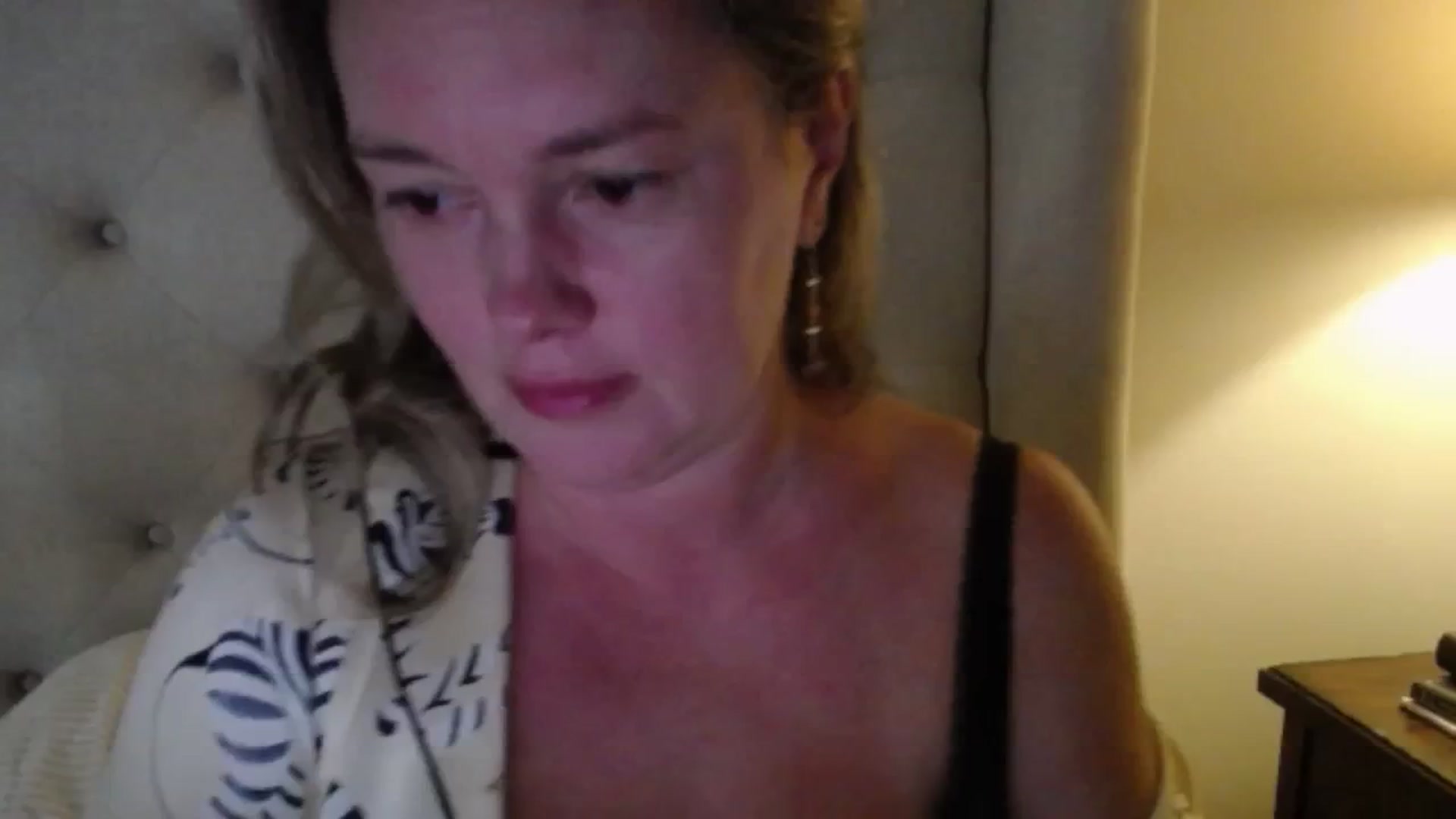 Gallery image thumbnail from J0llye's myfreecams stream on, 07/09/2025, 21:05 image 3 of 20