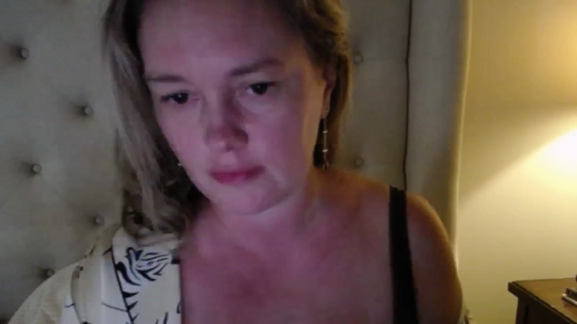 Gallery image thumbnail from J0llye's myfreecams stream on, 07/09/2025, 21:05 image 14 of 20