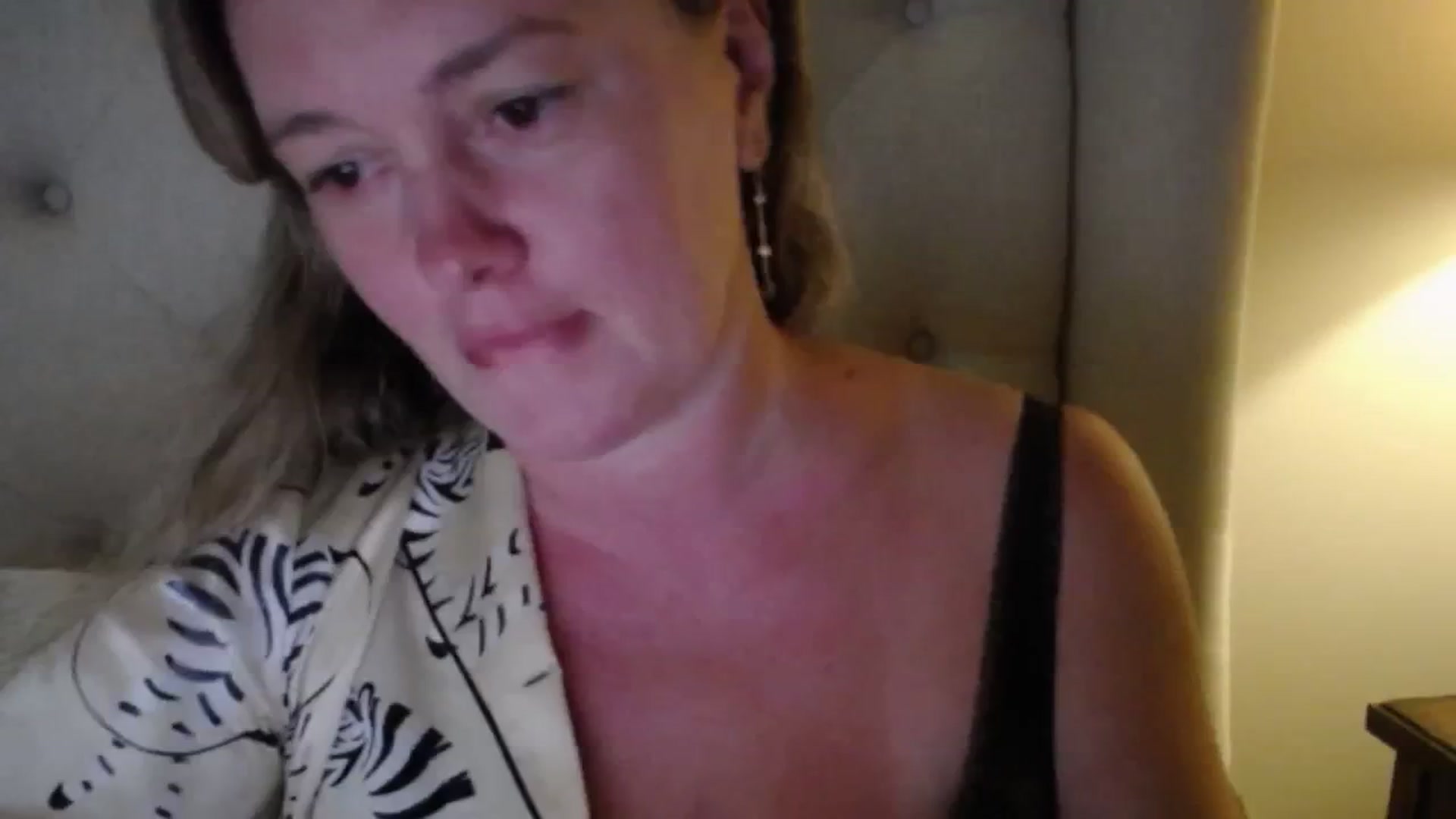 Gallery image thumbnail from J0llye's myfreecams stream on, 07/10/2025, 20:19 image 18 of 20