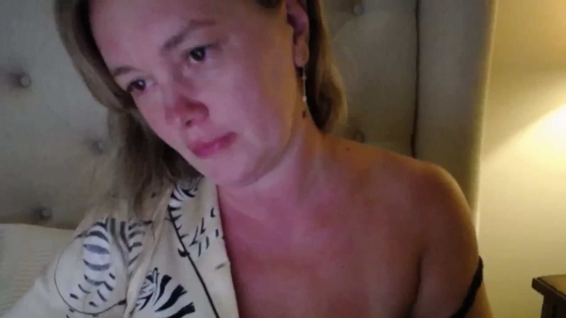 Gallery image thumbnail from J0llye's myfreecams stream on, 07/10/2025, 20:19 image 20 of 20