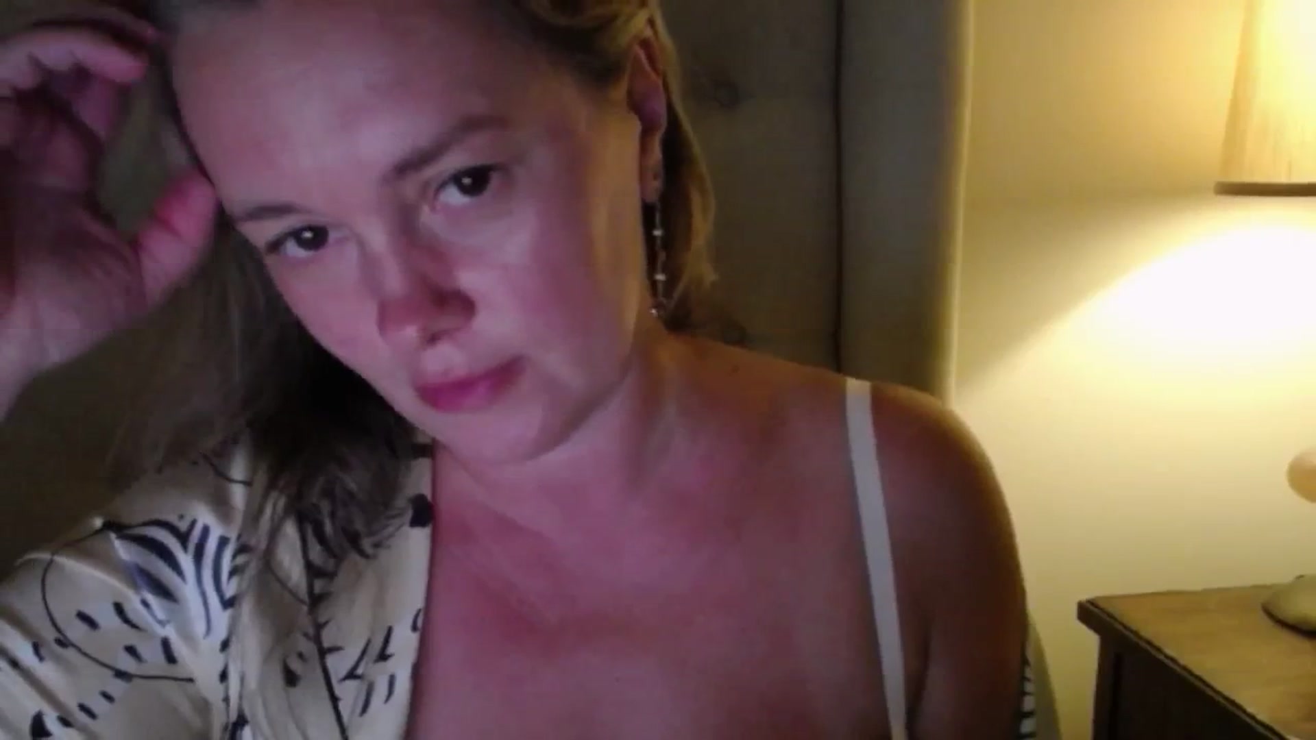 Gallery image thumbnail from J0llye's myfreecams stream on, 07/11/2025, 19:50 image 18 of 20