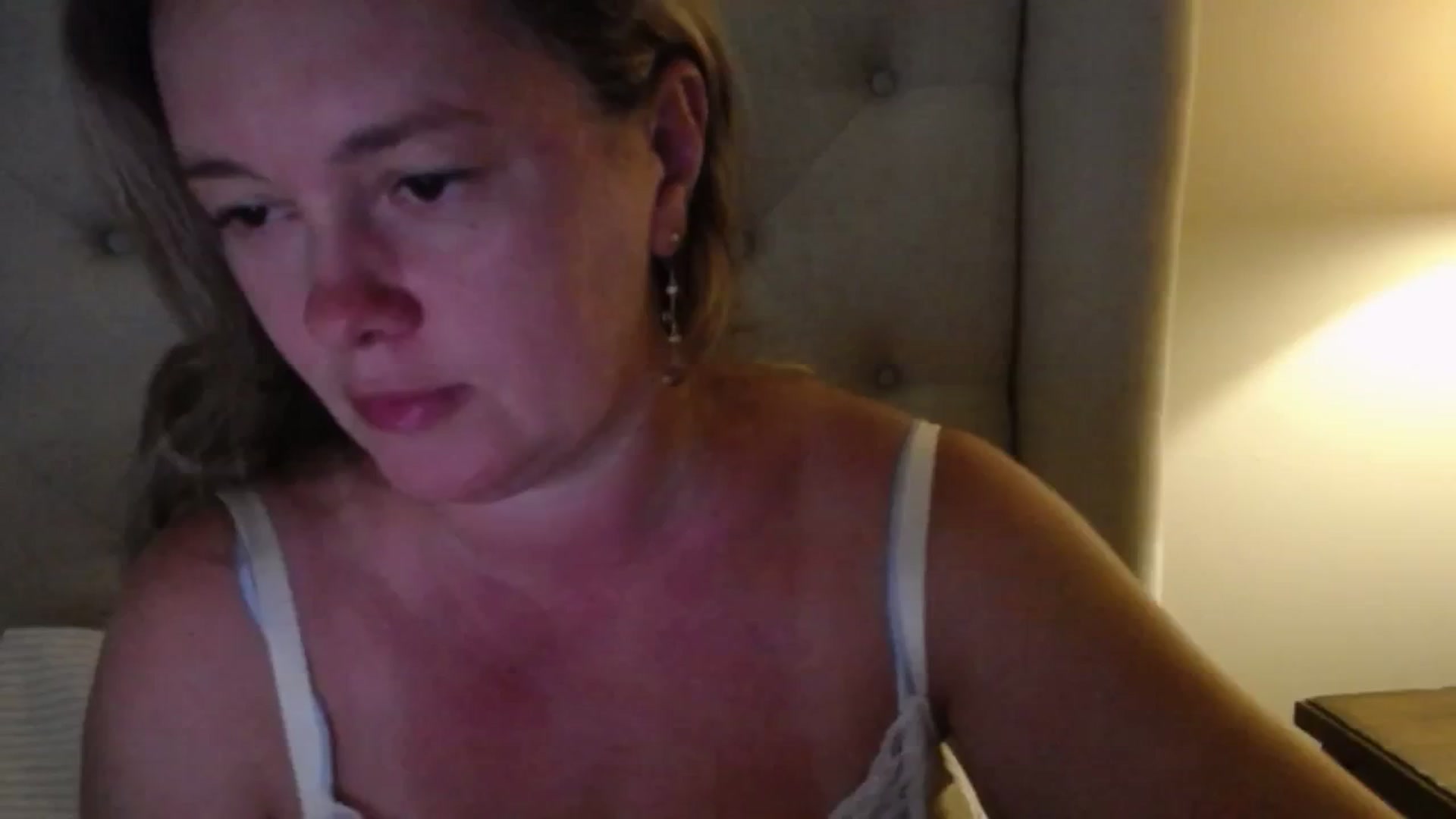Gallery image thumbnail from J0llye's myfreecams stream on, 07/13/2025, 20:02 image 5 of 20