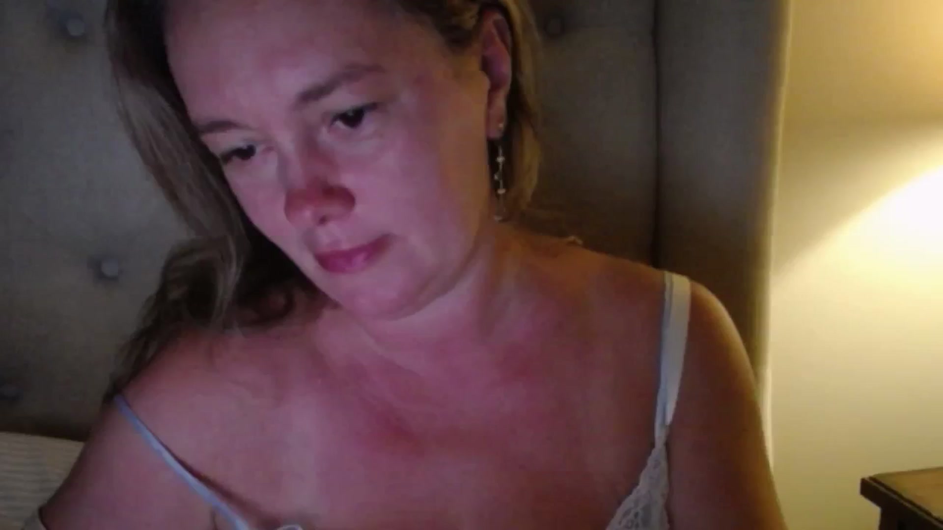 Gallery image thumbnail from J0llye's myfreecams stream on, 07/13/2025, 20:02 image 10 of 20