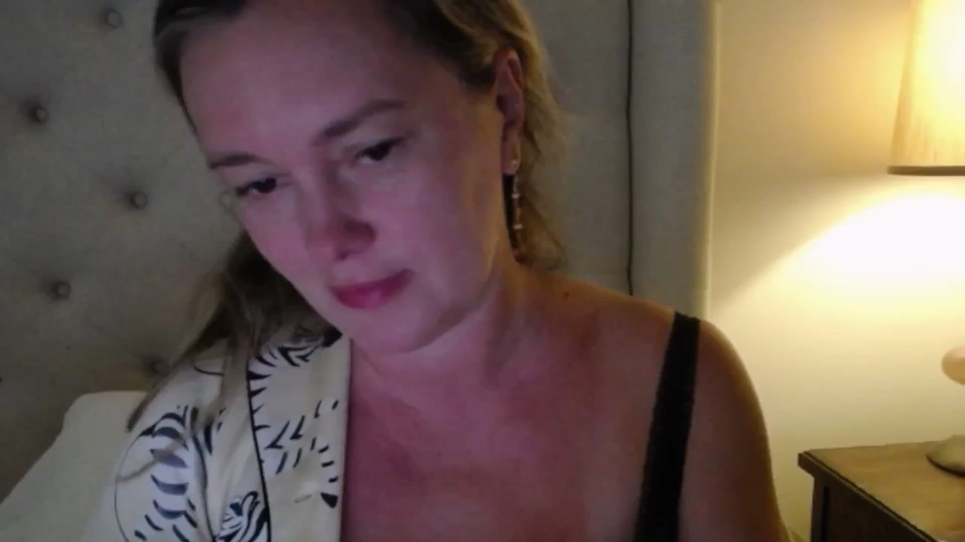 Gallery image thumbnail from J0llye's myfreecams stream on, 07/14/2025, 19:40 image 13 of 20