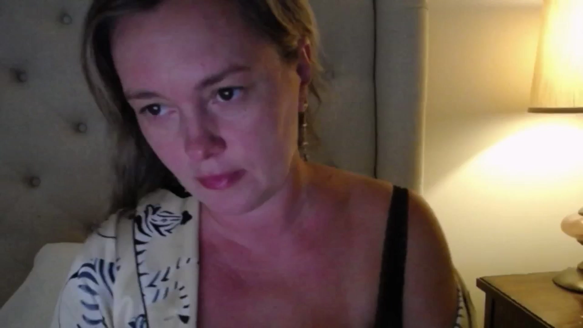 Gallery image thumbnail from J0llye's myfreecams stream on, 07/14/2025, 19:40 image 2 of 20
