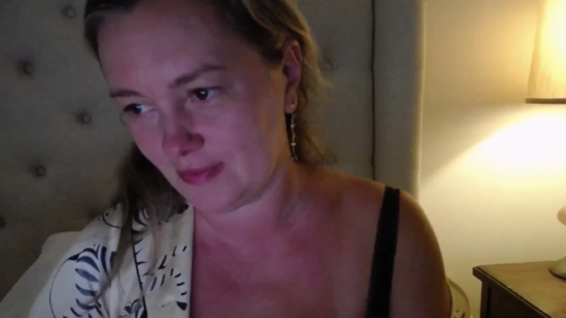 Gallery image thumbnail from J0llye's myfreecams stream on, 07/14/2025, 19:40 image 18 of 20