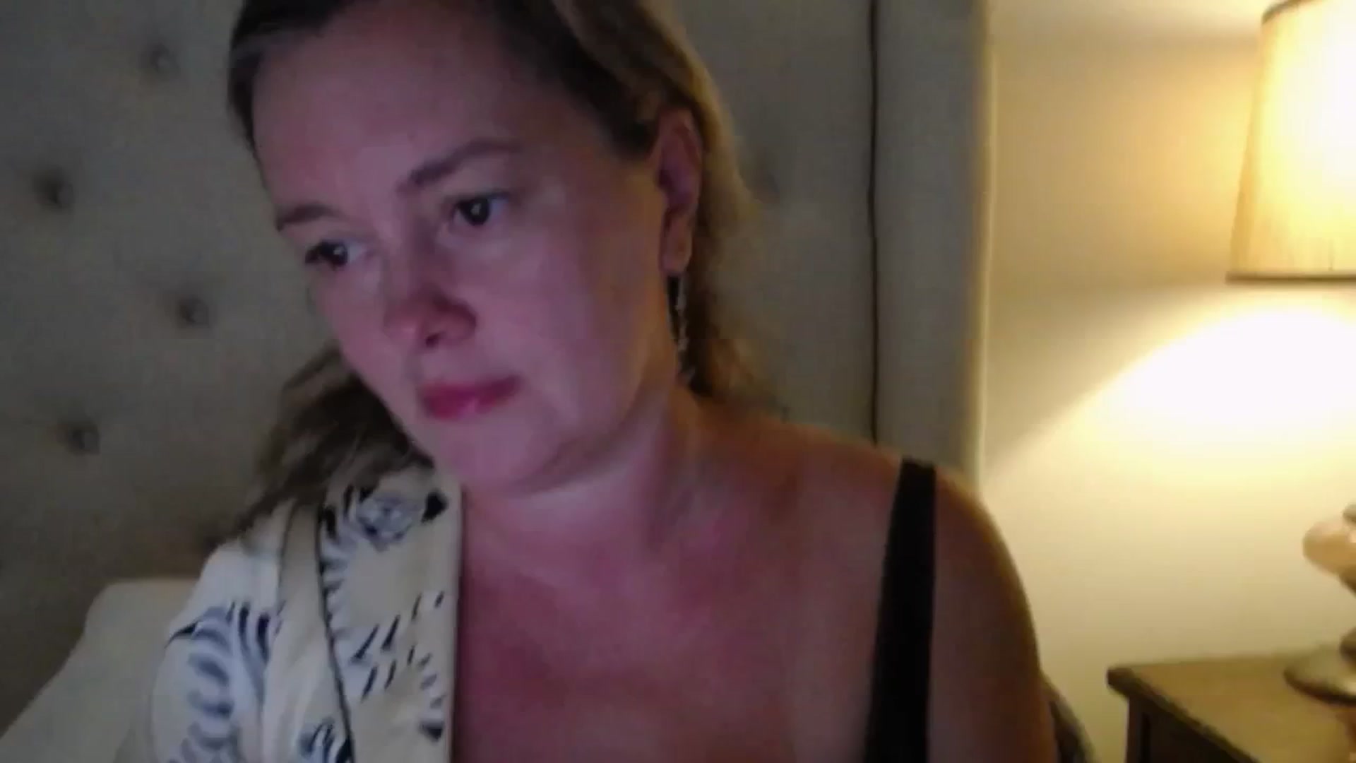Gallery image thumbnail from J0llye's myfreecams stream on, 07/14/2025, 19:40 image 6 of 20