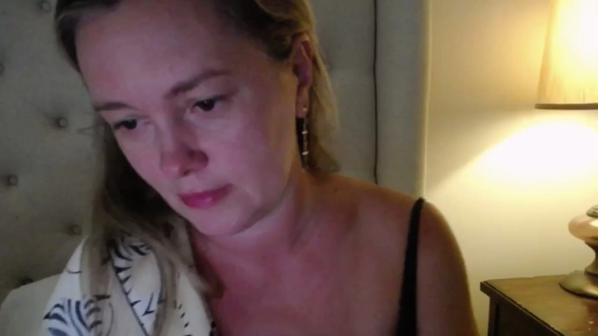 Gallery image thumbnail from J0llye's myfreecams stream on, 07/14/2025, 20:33 image 4 of 20