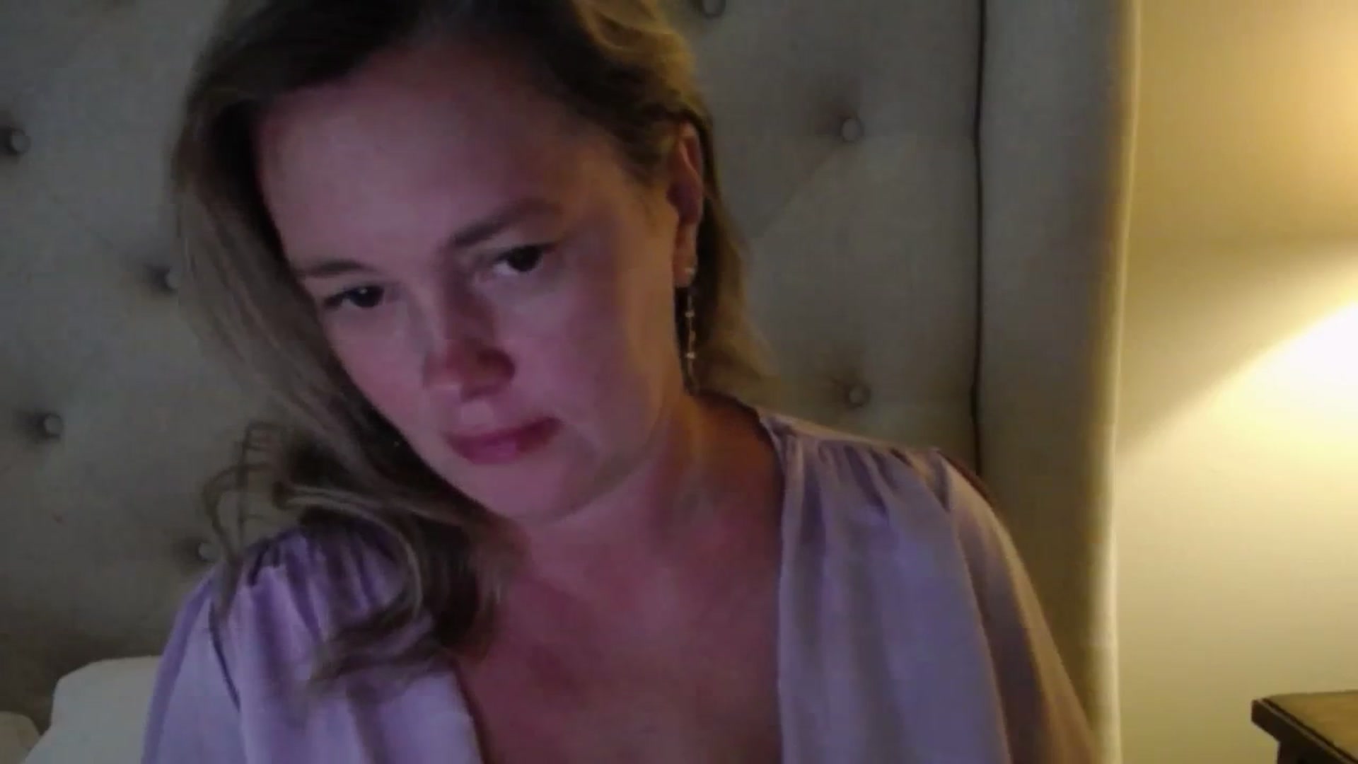Gallery image thumbnail from J0llye's myfreecams stream on, 07/17/2025, 20:10 image 7 of 20