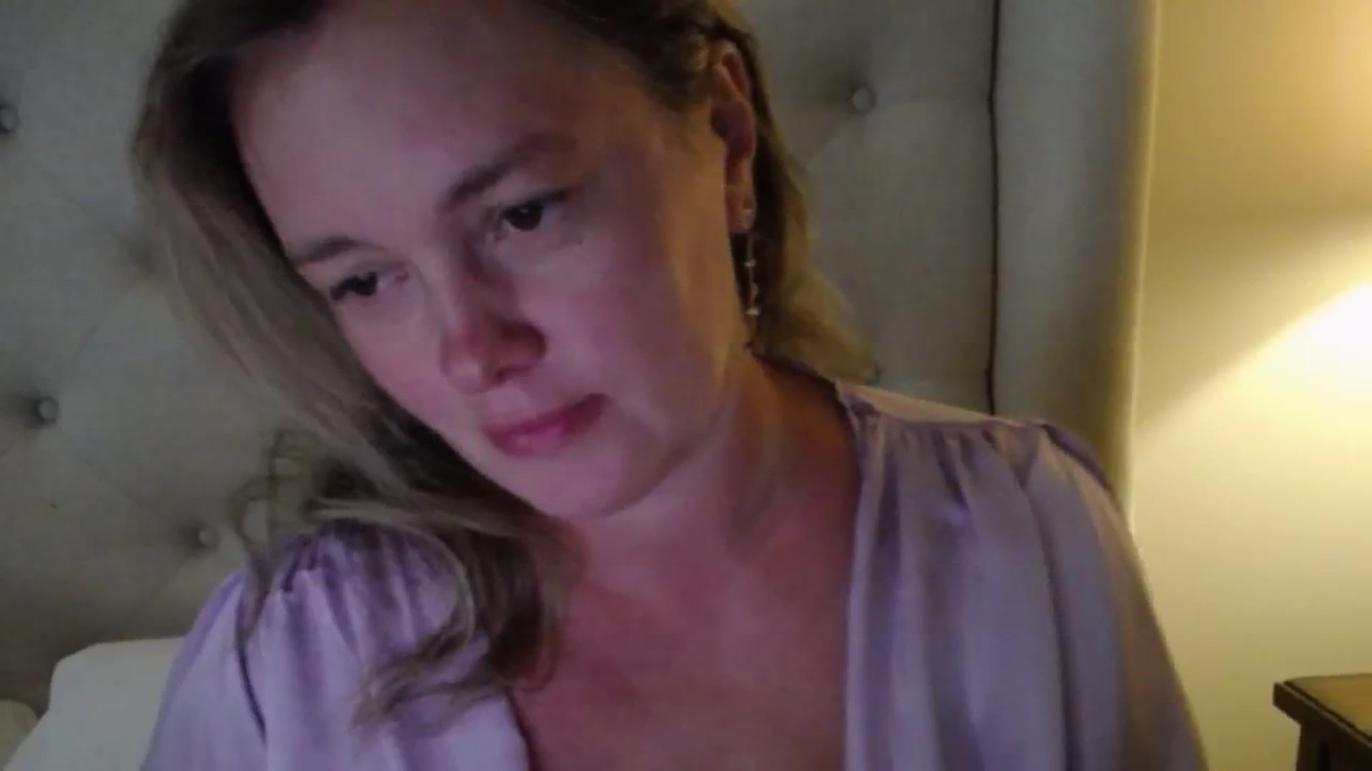 Gallery image thumbnail from J0llye's myfreecams stream on, 07/17/2025, 20:10 image 10 of 20