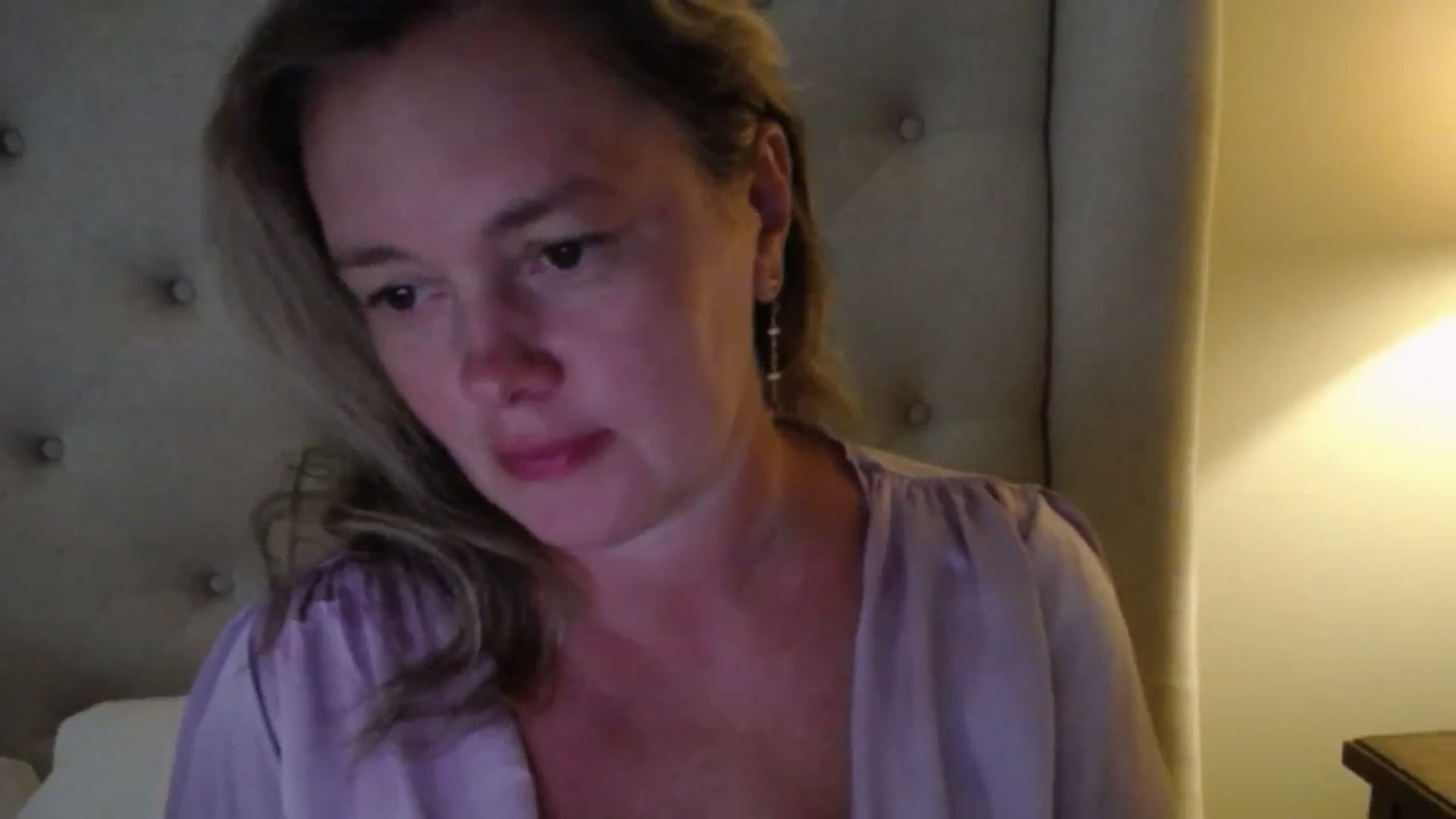Gallery image thumbnail from J0llye's myfreecams stream on, 07/17/2025, 20:10 image 6 of 20