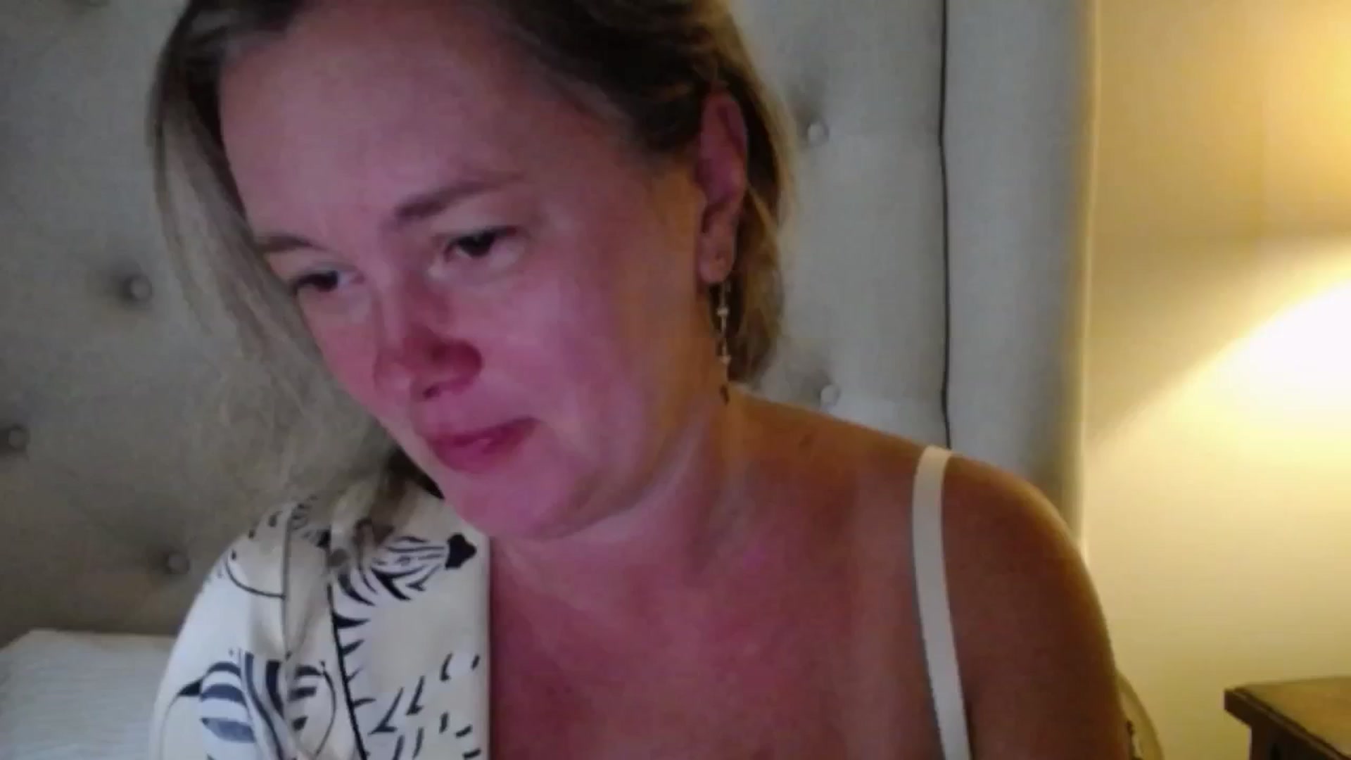 Gallery image thumbnail from J0llye's myfreecams stream on, 07/22/2025, 20:23 image 7 of 20