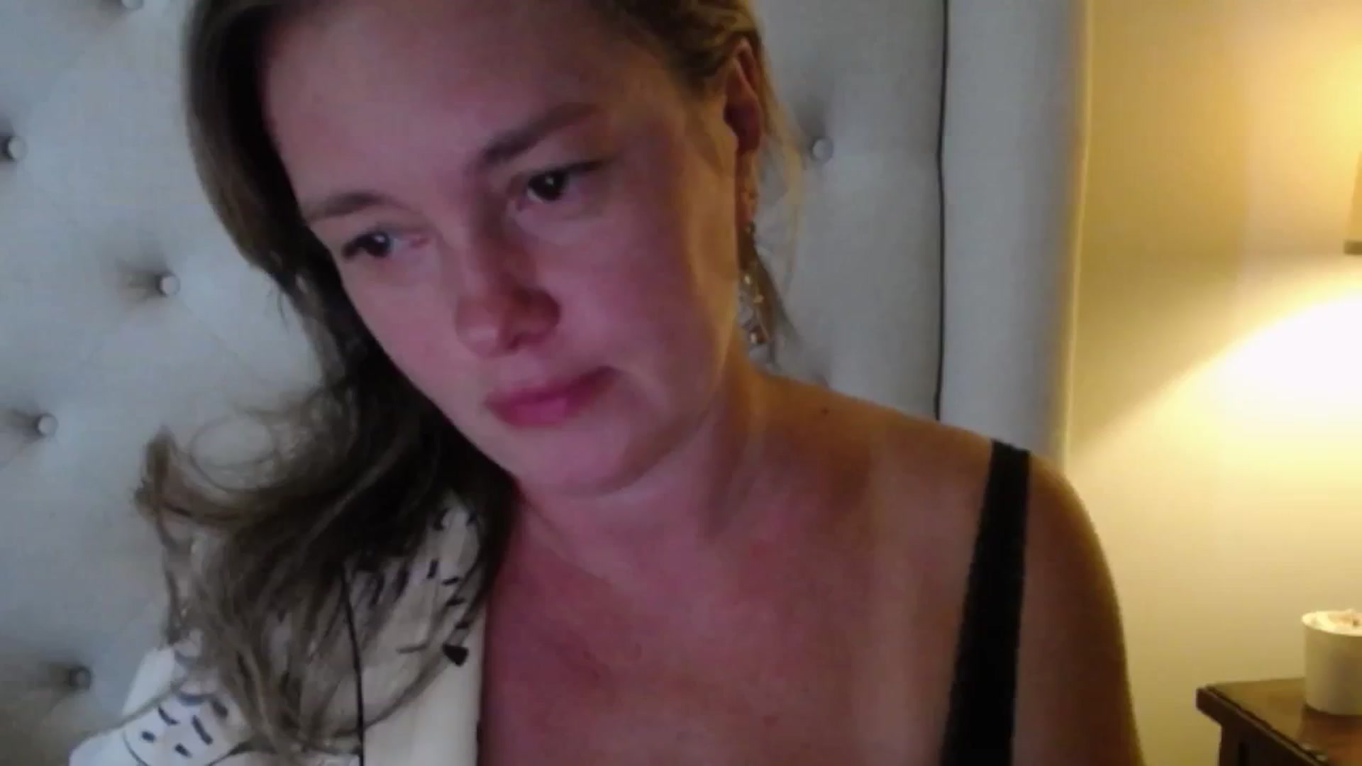 Gallery image thumbnail from J0llye's myfreecams stream on, 07/23/2025, 19:22 image 3 of 20