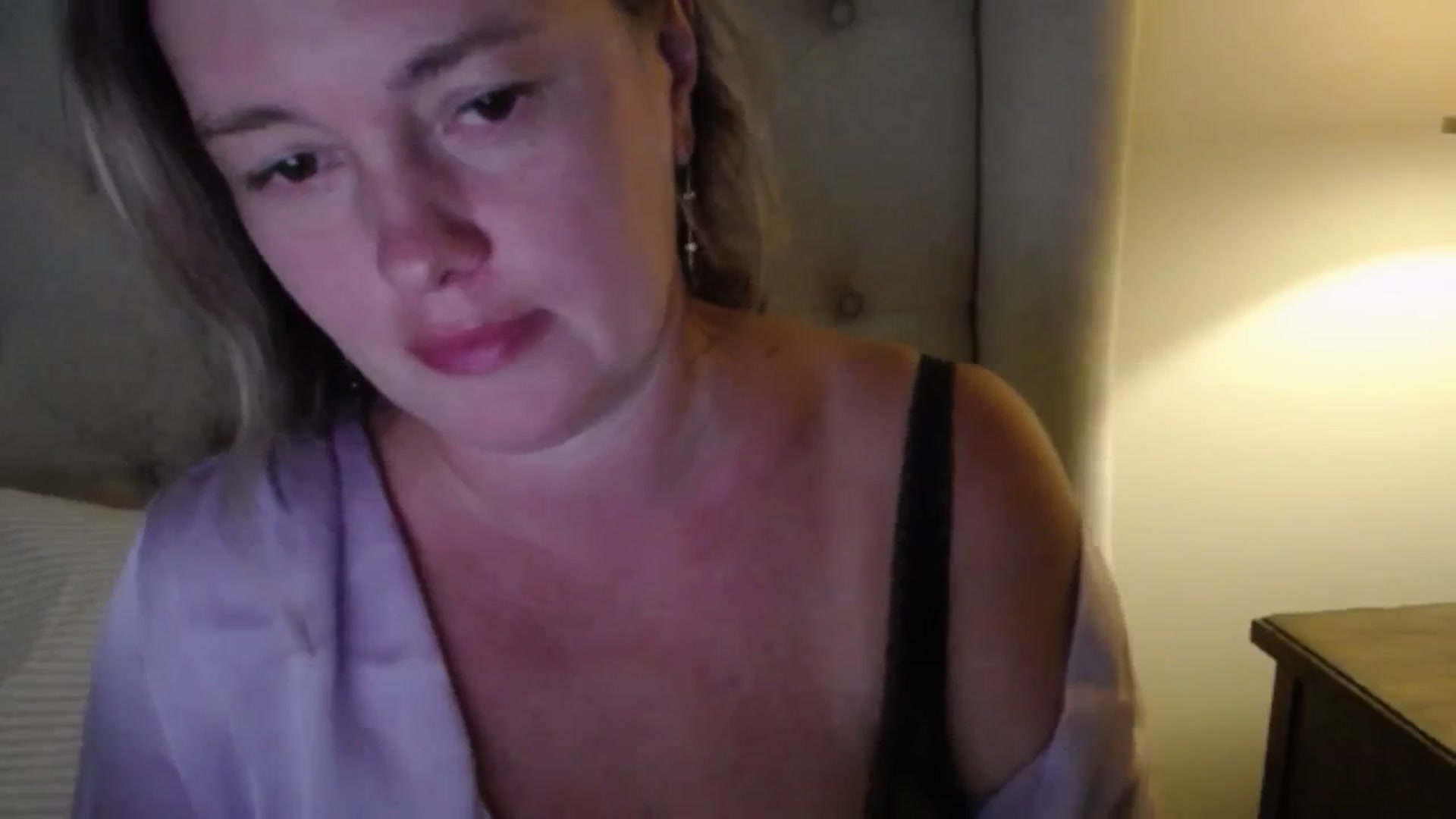 Gallery image thumbnail from J0llye's myfreecams stream on, 07/24/2025, 20:21 image 4 of 20