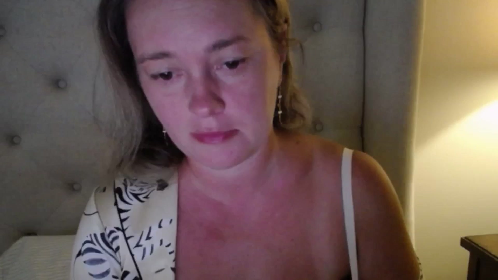 Gallery image thumbnail from J0llye's myfreecams stream on, 07/25/2025, 20:17 image 4 of 20