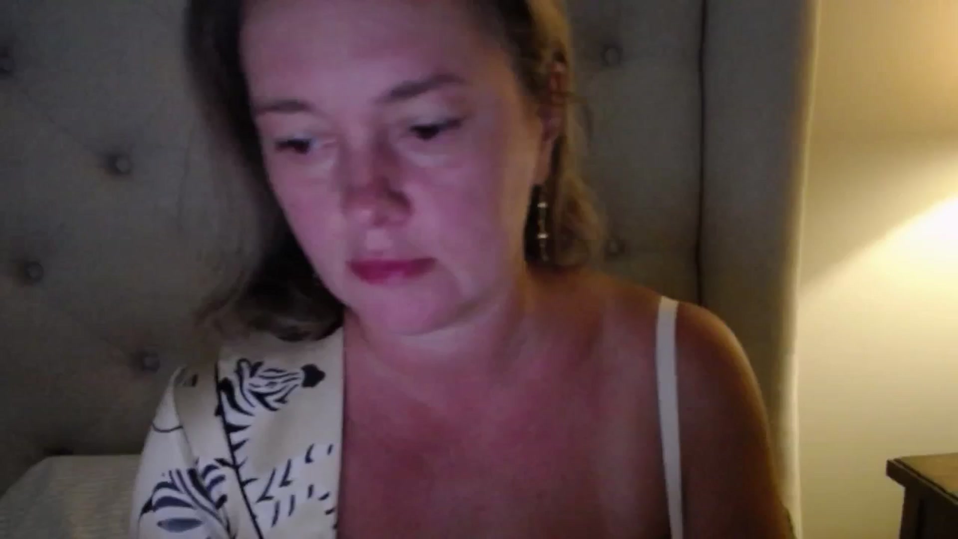 Gallery image thumbnail from J0llye's myfreecams stream on, 07/25/2025, 20:17 image 2 of 20