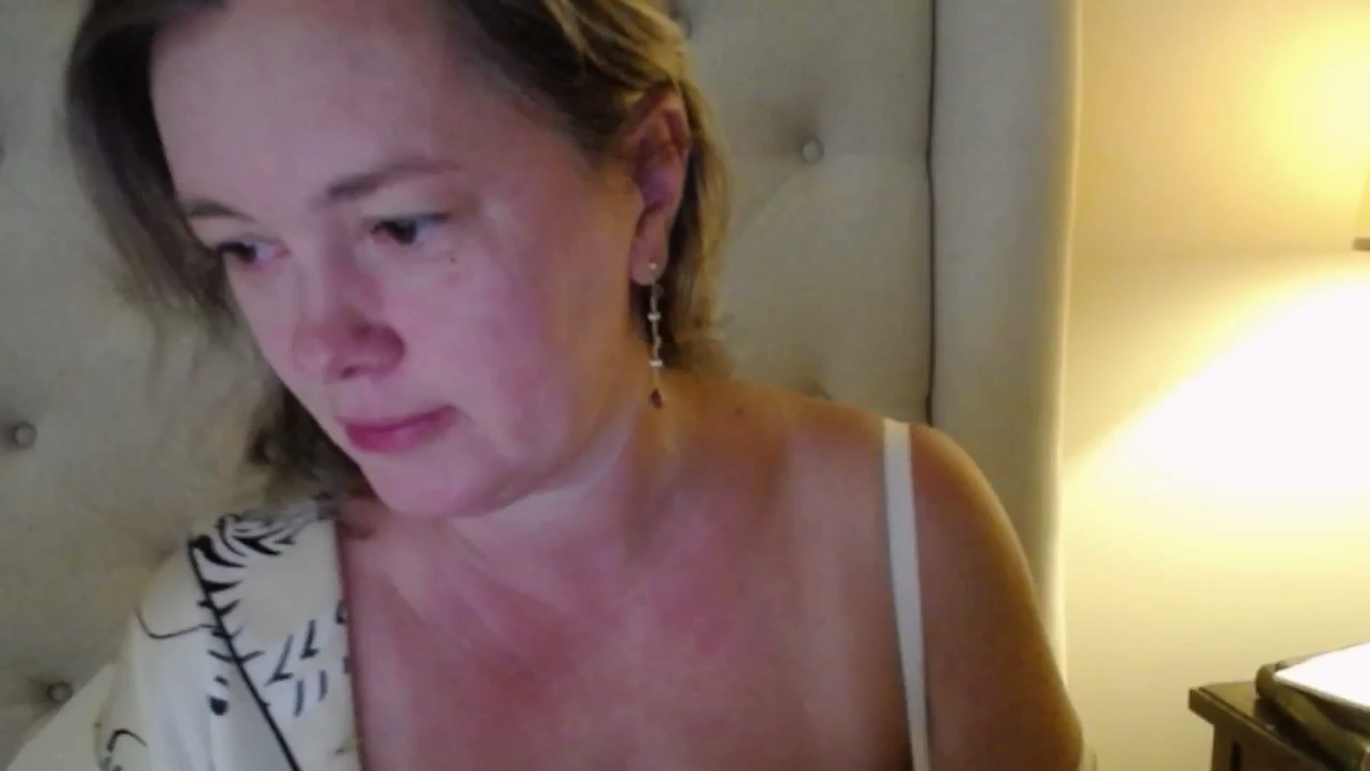 Gallery image thumbnail from J0llye's myfreecams stream on, 07/26/2025, 14:13 image 6 of 20