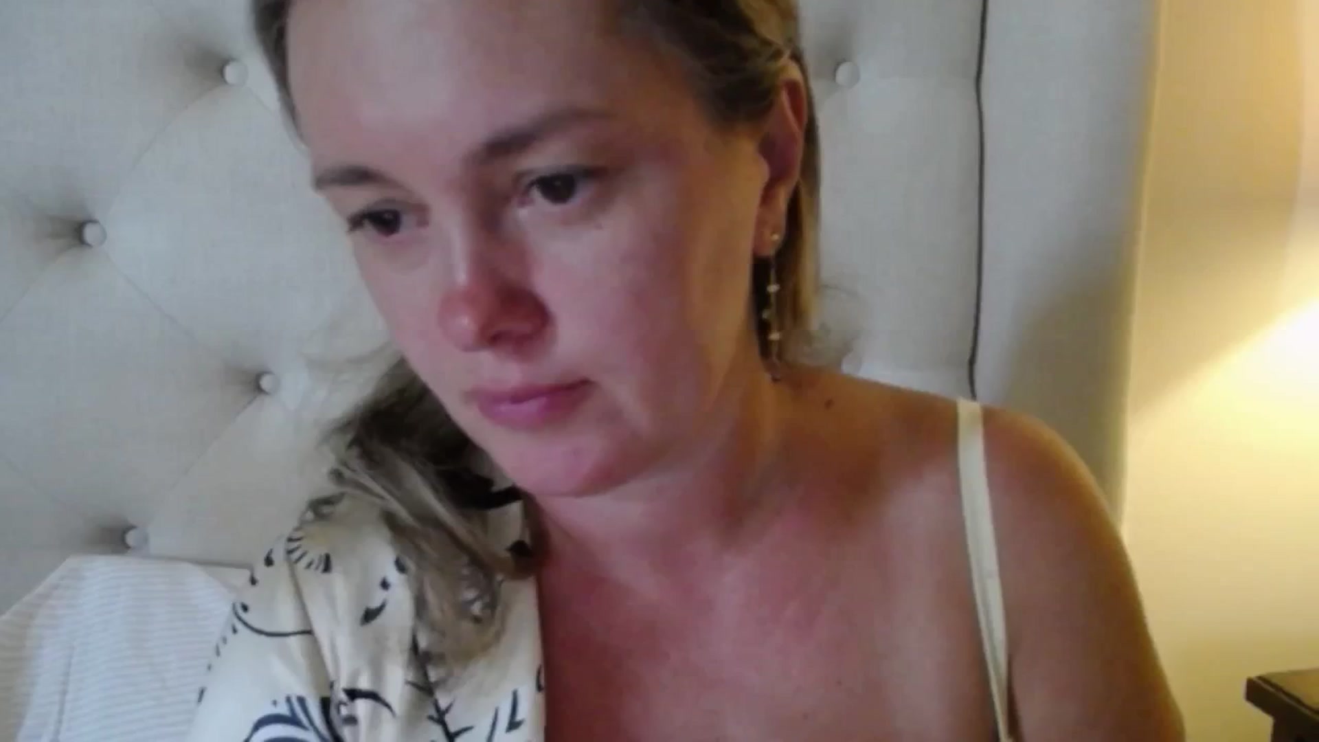 Gallery image thumbnail from J0llye's myfreecams stream on, 07/26/2025, 20:51 image 5 of 20