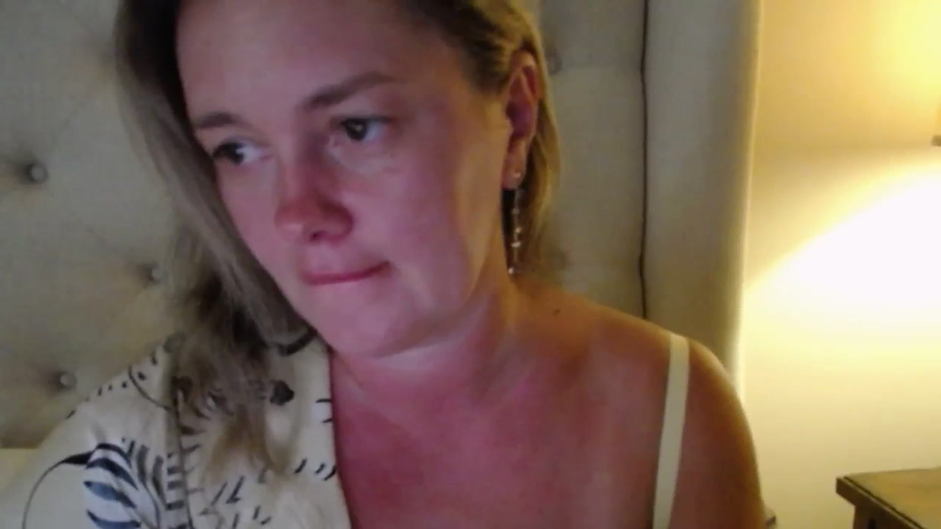 Gallery image thumbnail from J0llye's myfreecams stream on, 07/29/2025, 21:06 image 12 of 20