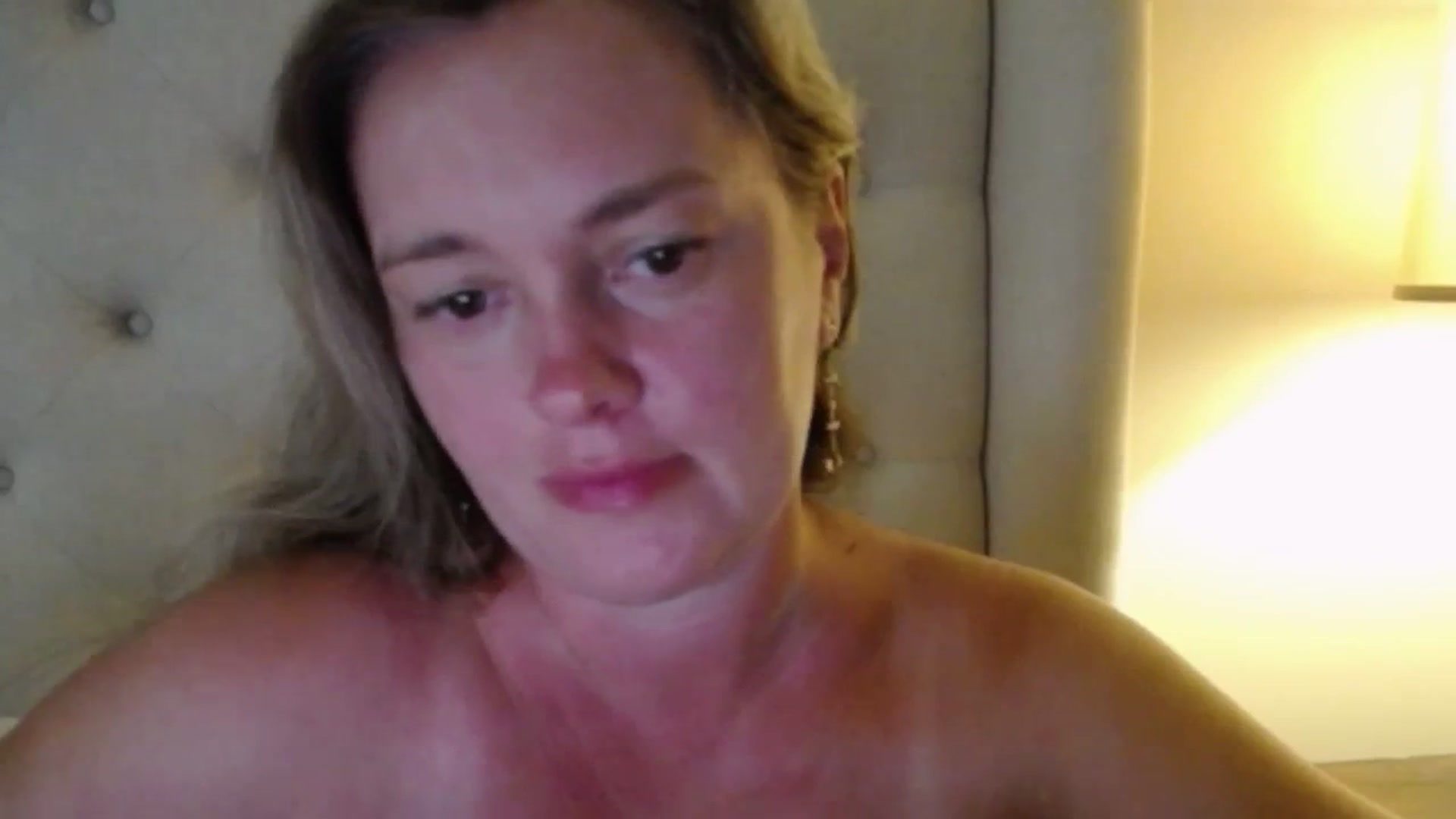 Gallery image thumbnail from J0llye's myfreecams stream on, 07/29/2025, 21:06 image 20 of 20