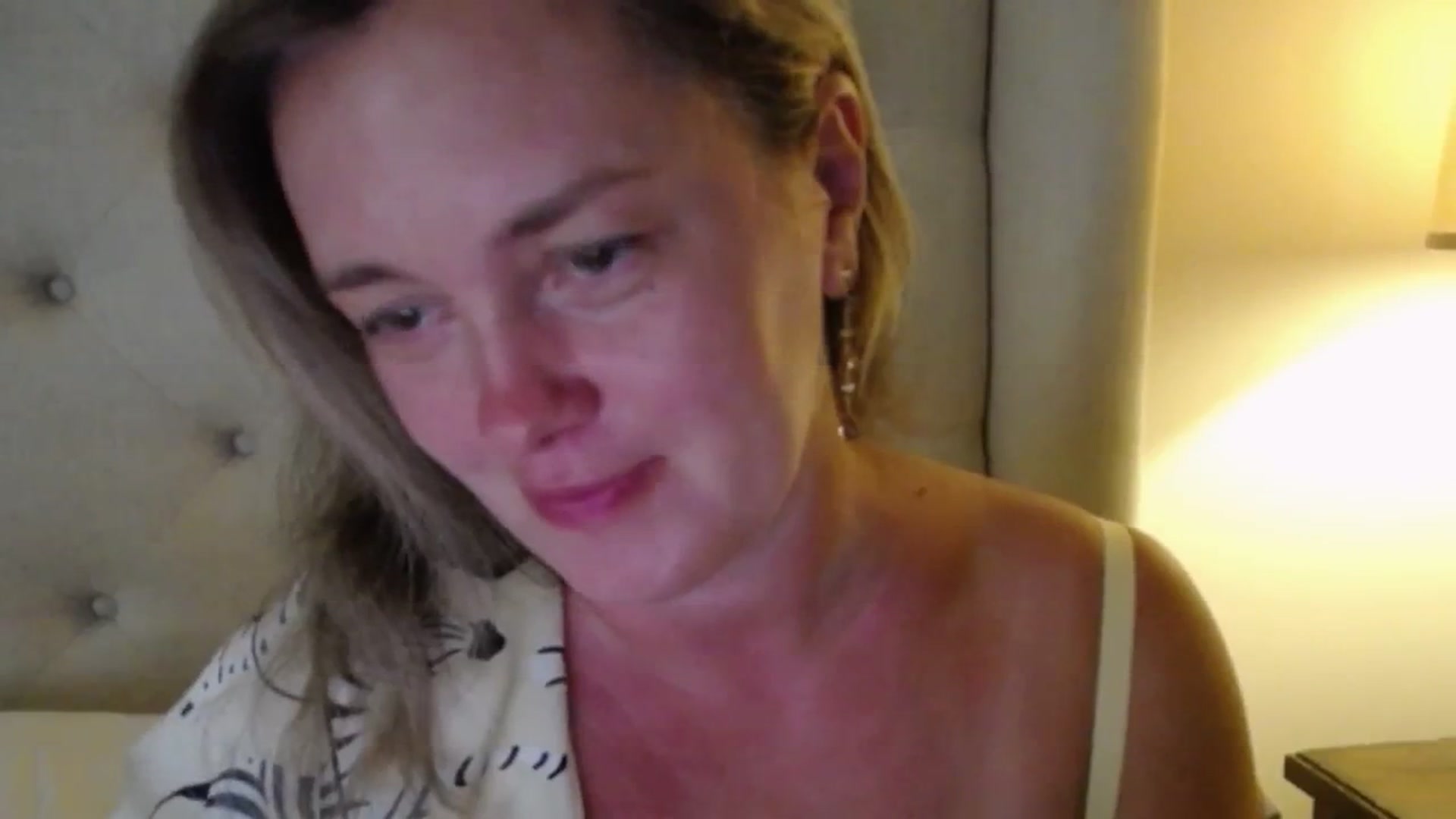Gallery image thumbnail from J0llye's myfreecams stream on, 07/29/2025, 21:06 image 11 of 20