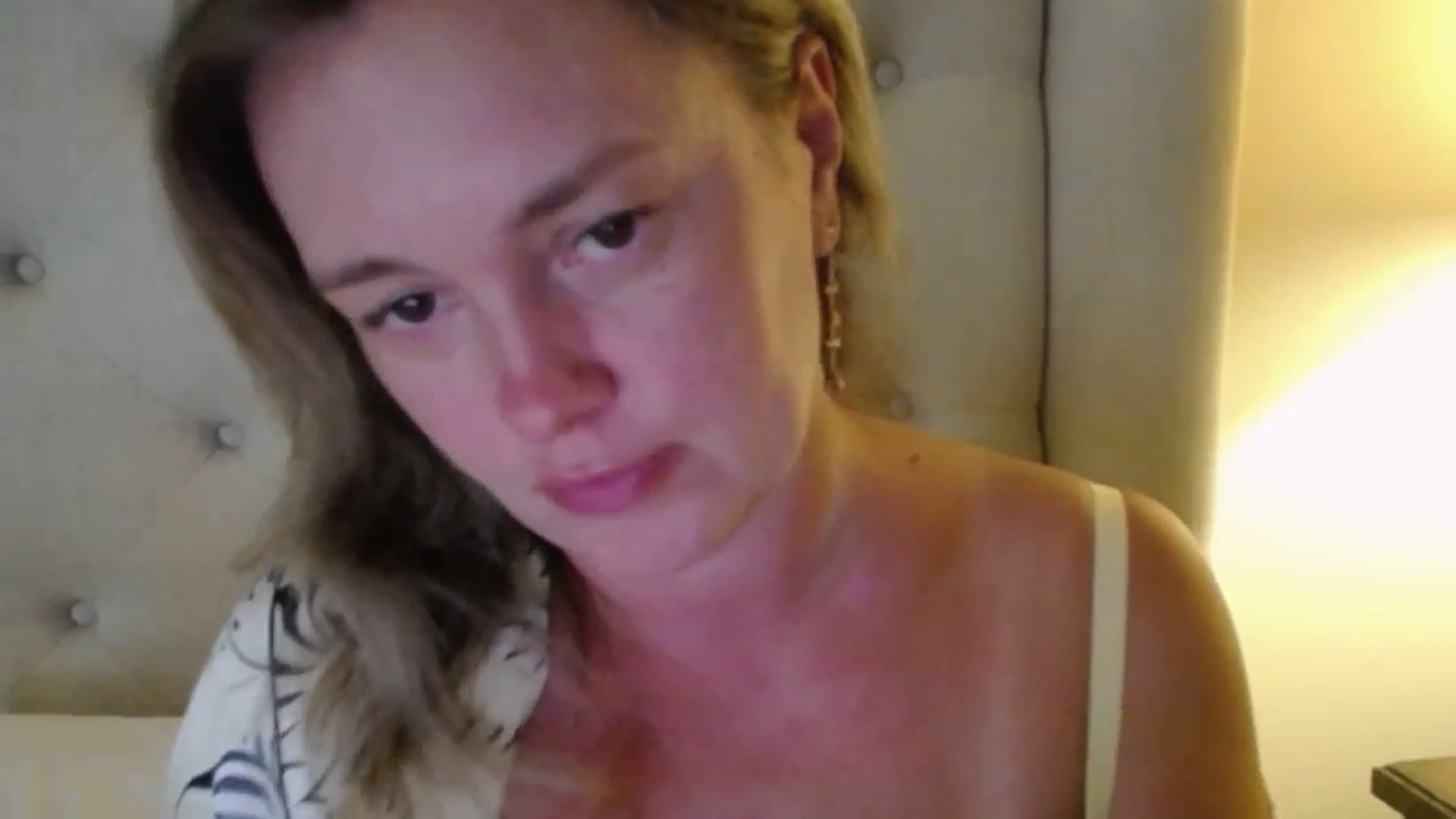 Gallery image thumbnail from J0llye's myfreecams stream on, 07/29/2025, 21:06 image 6 of 20
