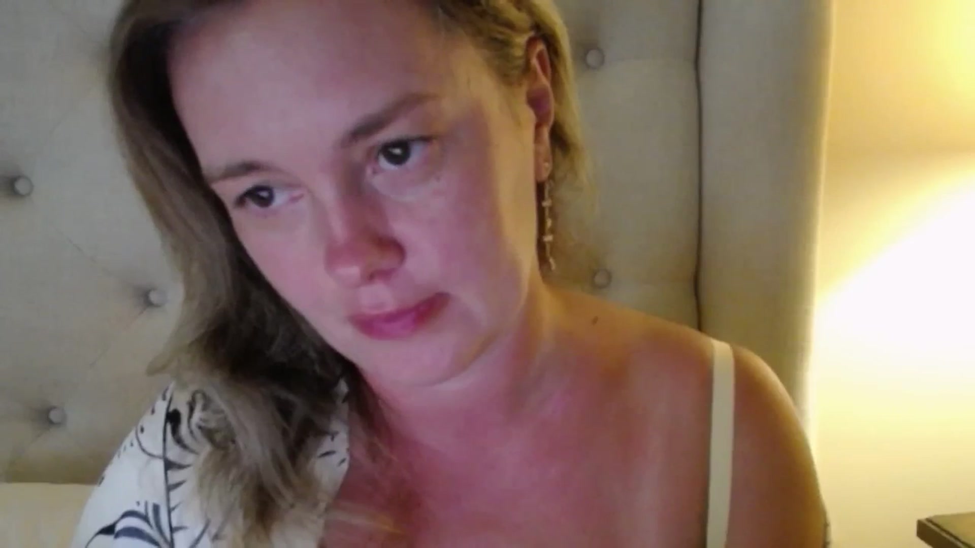 Gallery image thumbnail from J0llye's myfreecams stream on, 07/29/2025, 21:06 image 5 of 20