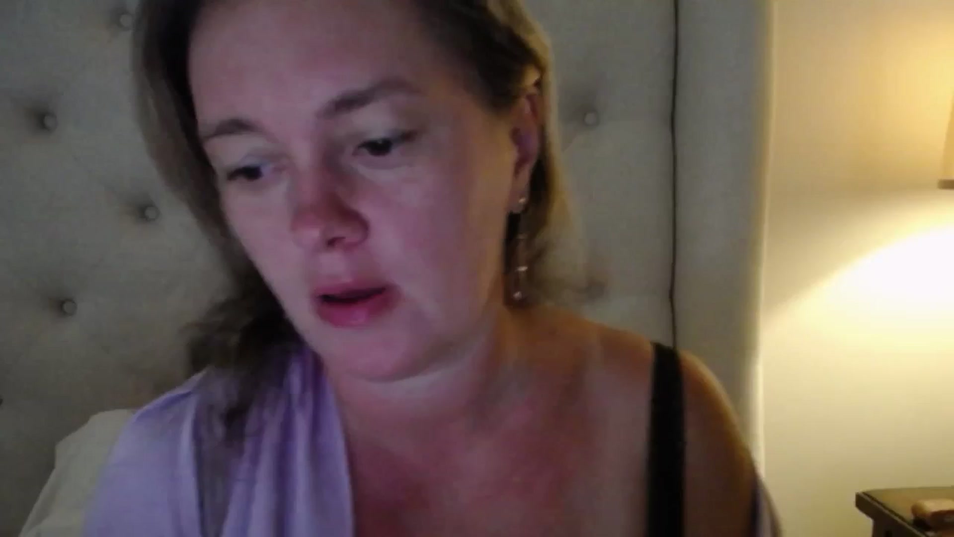 Gallery image thumbnail from J0llye's myfreecams stream on, 07/30/2025, 20:40 image 3 of 20