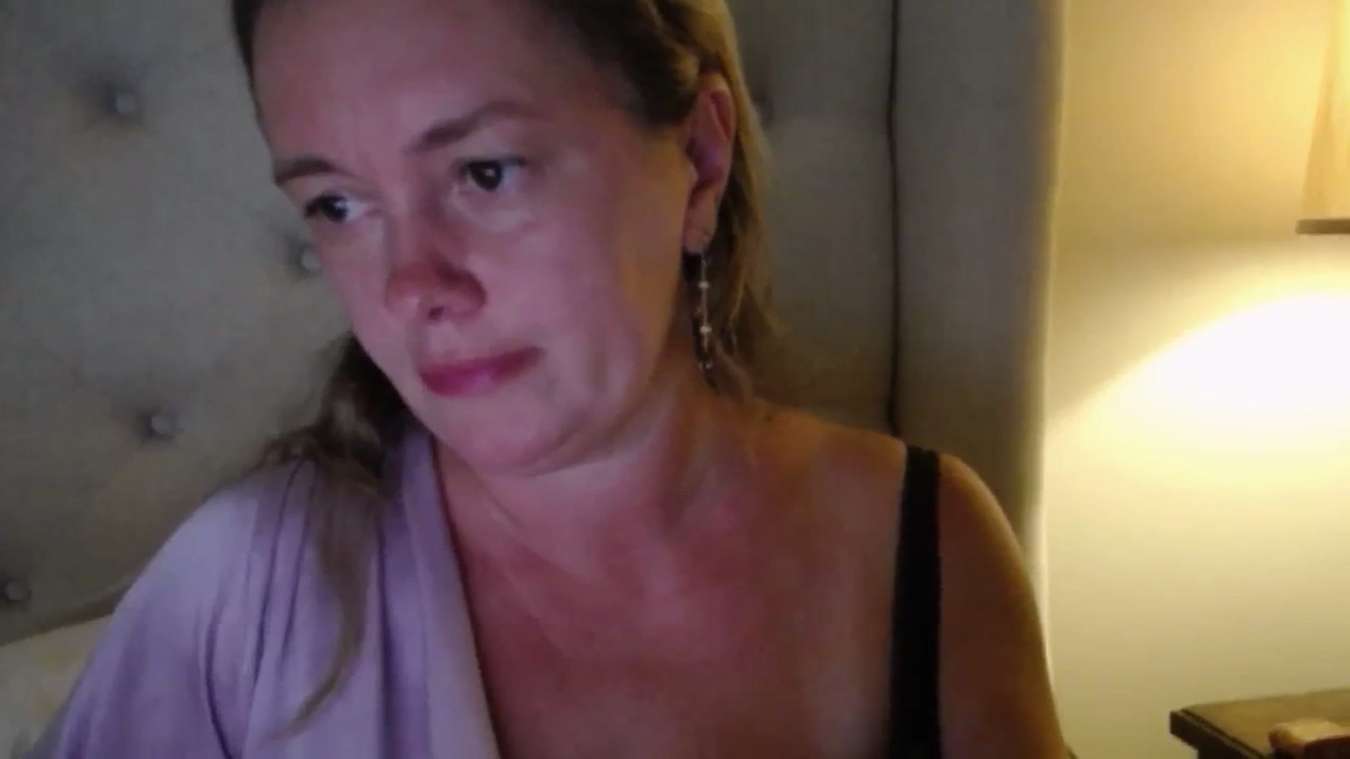 Gallery image thumbnail from J0llye's myfreecams stream on, 07/30/2025, 20:40 image 16 of 20