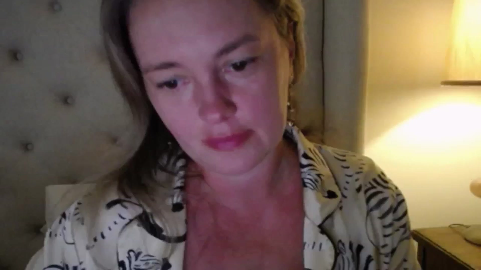 Gallery image thumbnail from J0llye's myfreecams stream on, 08/01/2025, 19:58 image 19 of 20
