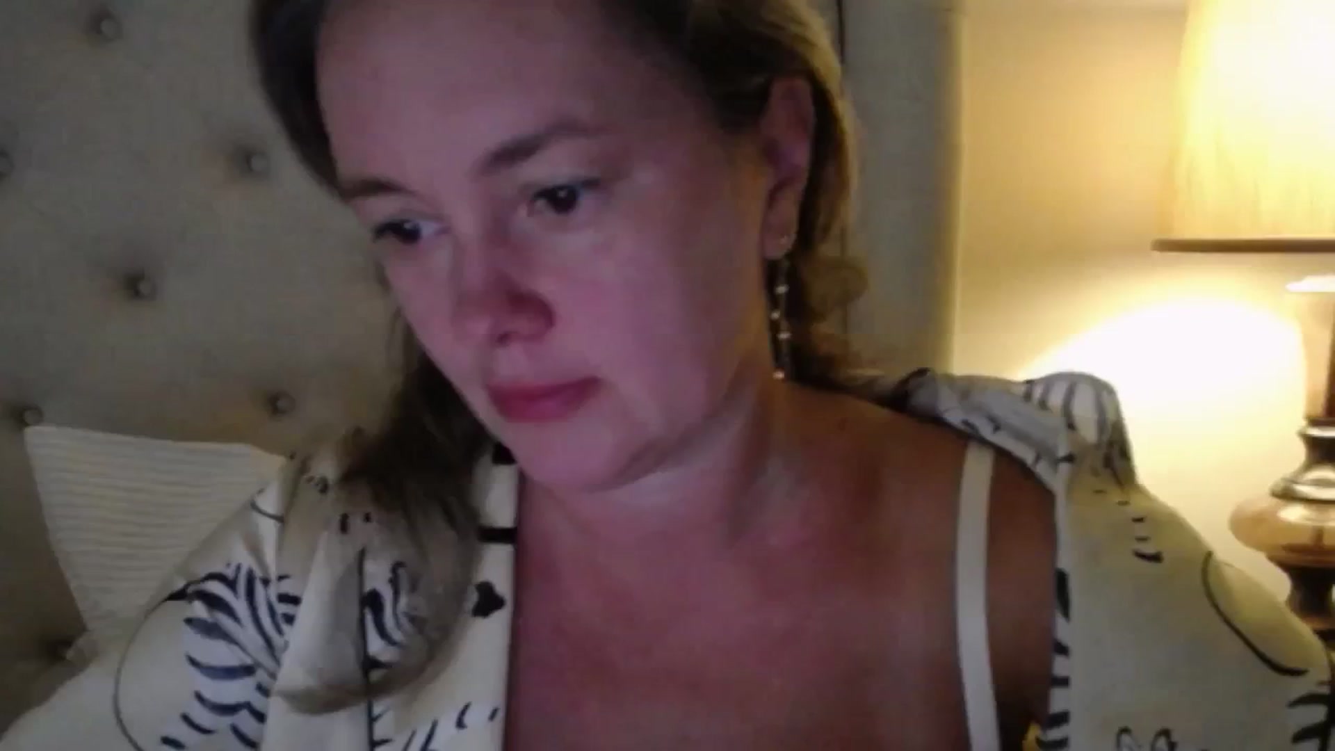 Gallery image thumbnail from J0llye's myfreecams stream on, 08/01/2025, 19:58 image 7 of 20