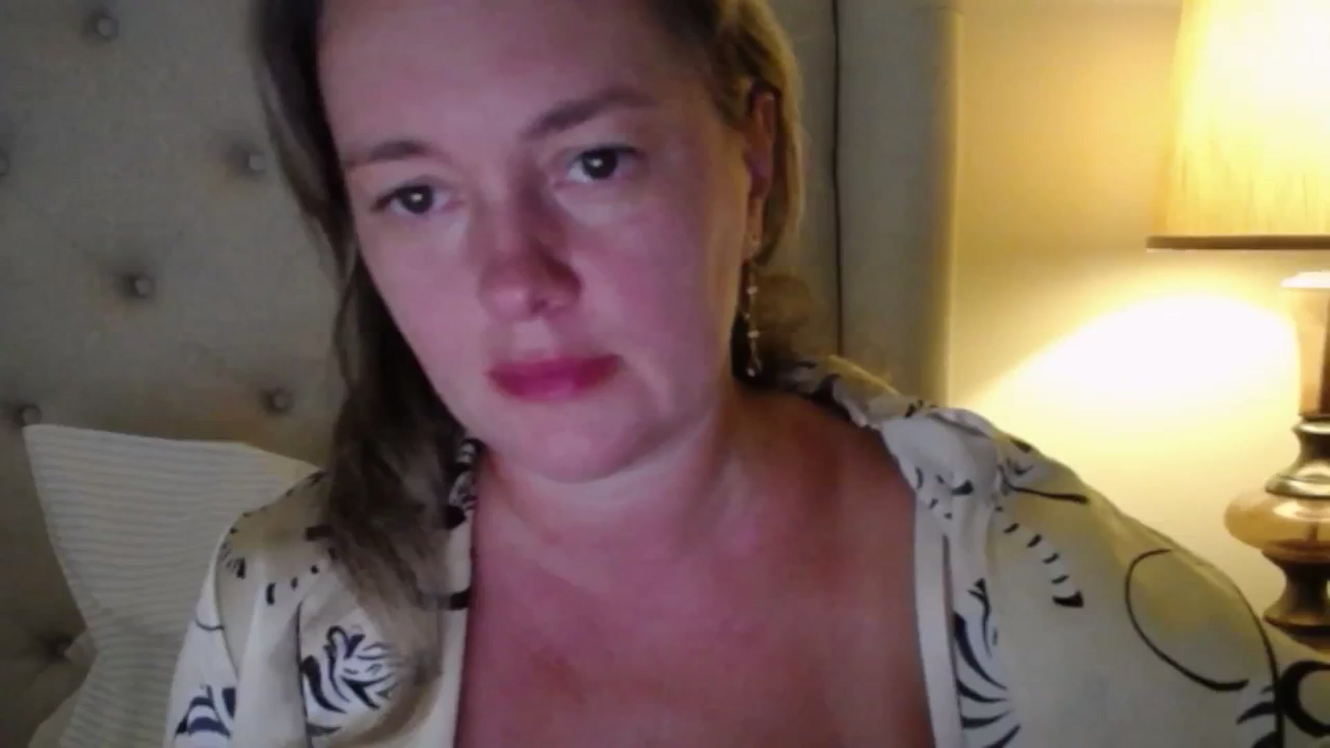 Gallery image thumbnail from J0llye's myfreecams stream on, 08/01/2025, 19:58 image 10 of 20