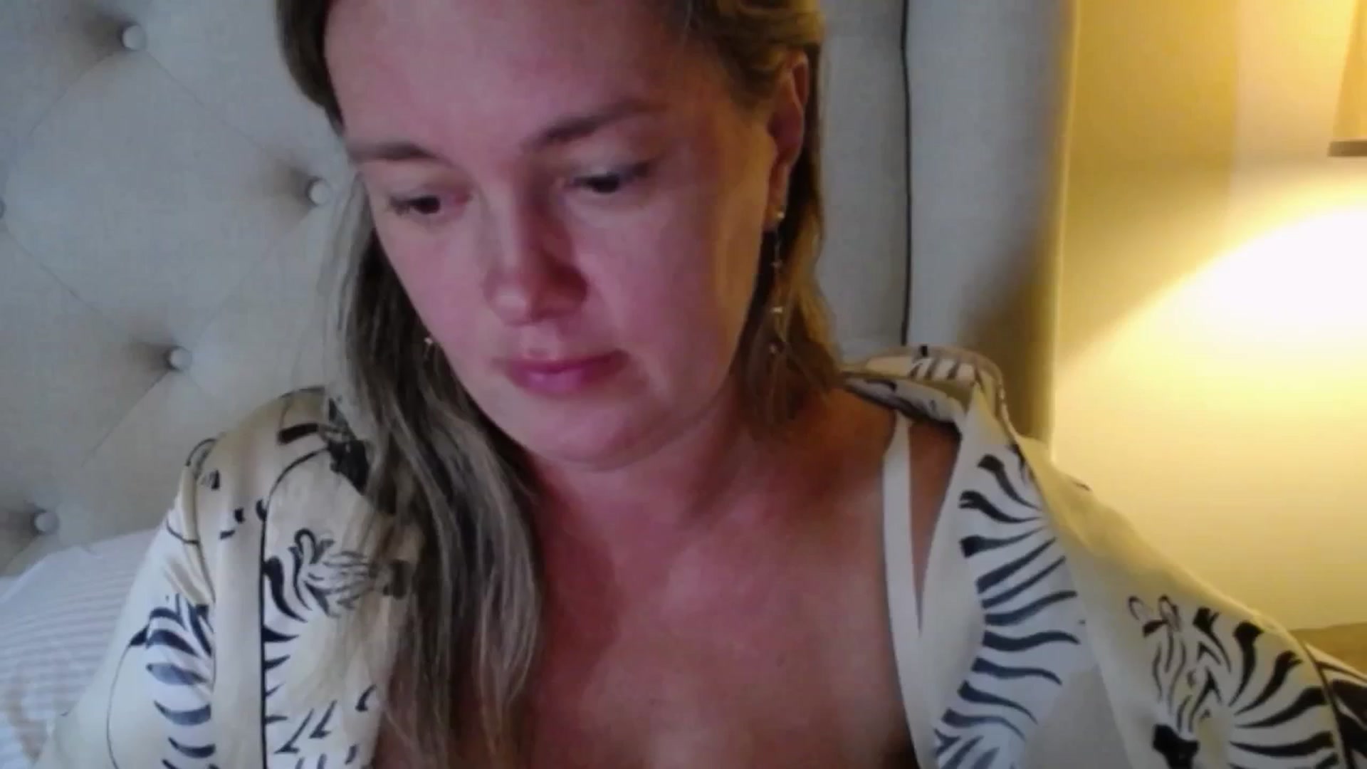 Gallery image thumbnail from J0llye's myfreecams stream on, 08/02/2025, 20:30 image 13 of 20