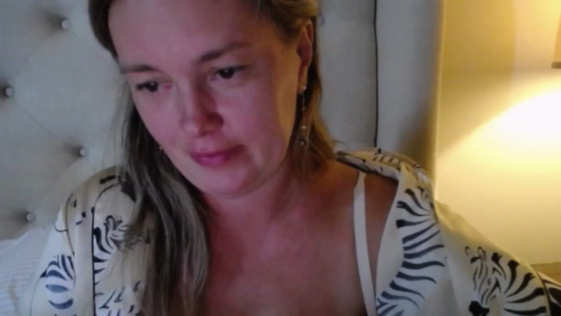 Gallery image thumbnail from J0llye's myfreecams stream on, 08/02/2025, 20:30 image 8 of 20