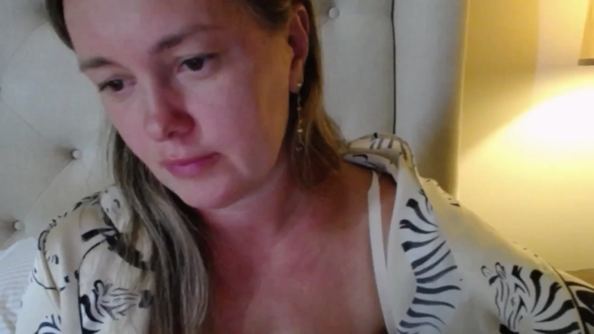 Gallery image thumbnail from J0llye's myfreecams stream on, 08/02/2025, 20:30 image 16 of 20