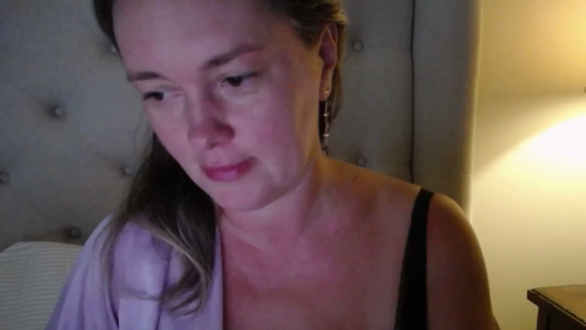 Gallery image thumbnail from J0llye's myfreecams stream on, 08/04/2025, 20:34 image 2 of 20