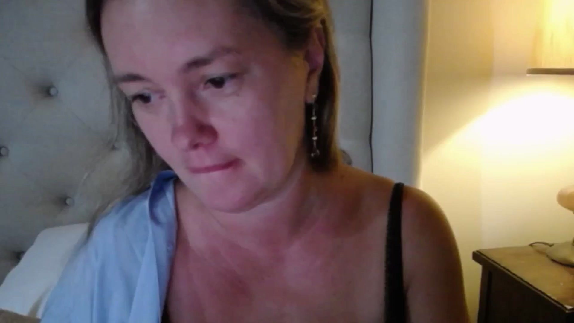 Gallery image thumbnail from J0llye's myfreecams stream on, 08/06/2025, 20:01 image 18 of 20