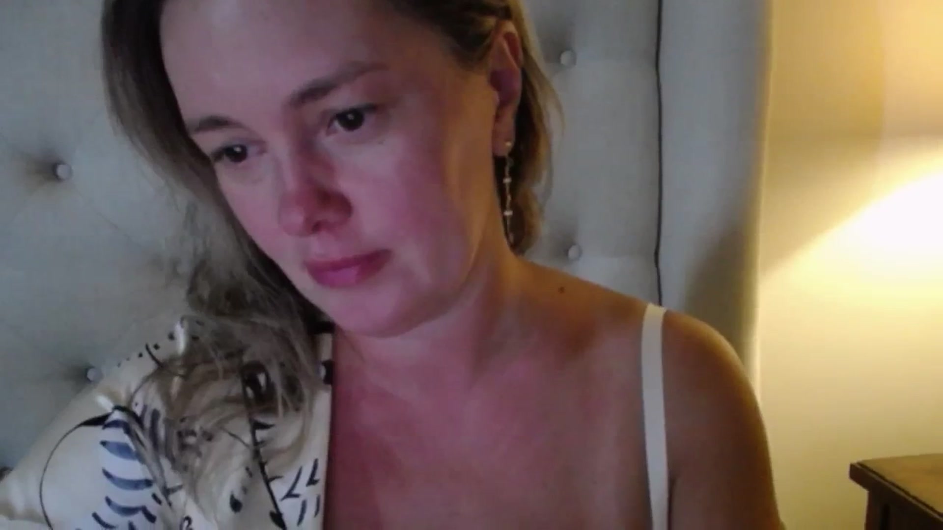 Gallery image thumbnail from J0llye's myfreecams stream on, 08/08/2025, 19:54 image 8 of 20