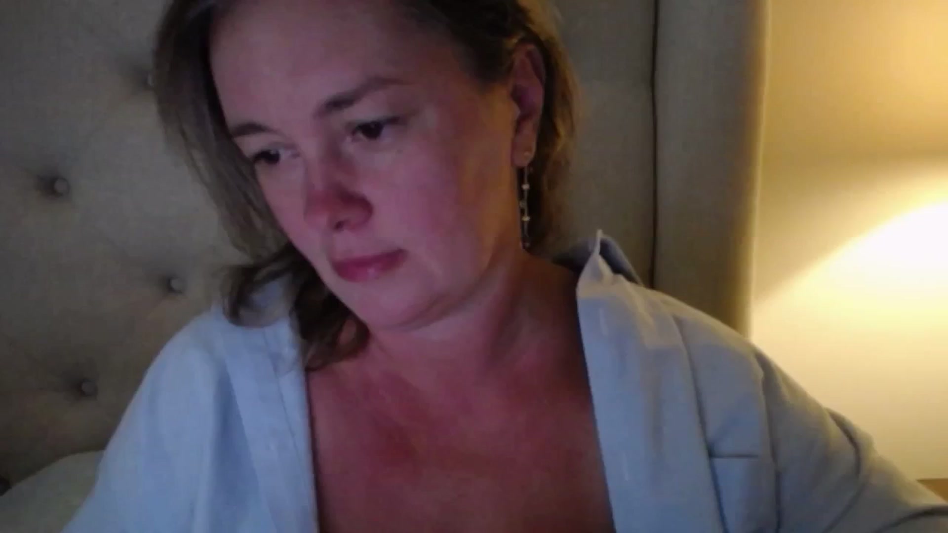 Gallery image thumbnail from J0llye's myfreecams stream on, 08/09/2025, 20:36 image 1 of 20