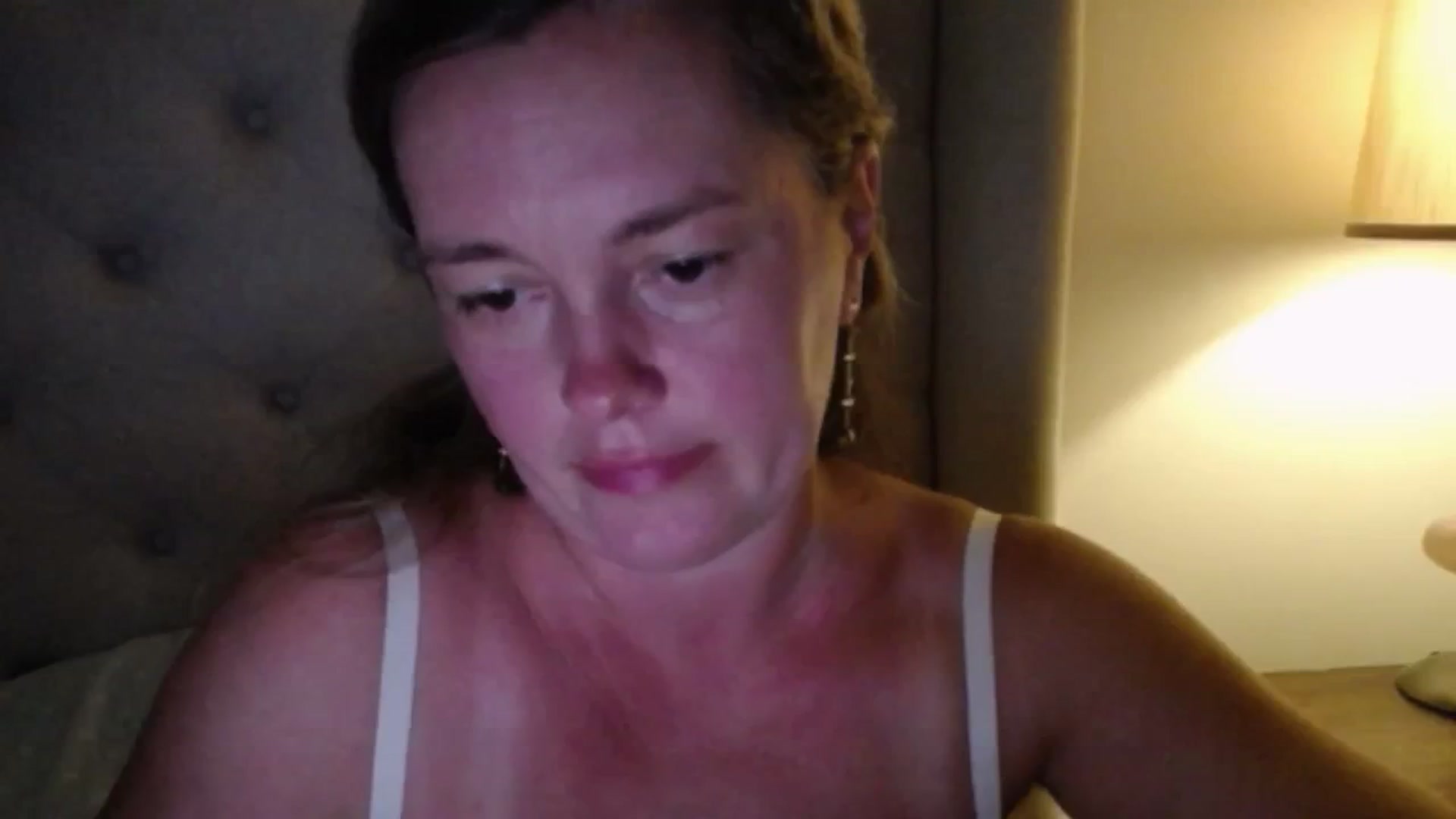 Gallery image thumbnail from J0llye's myfreecams stream on, 08/10/2025, 21:01 image 9 of 20