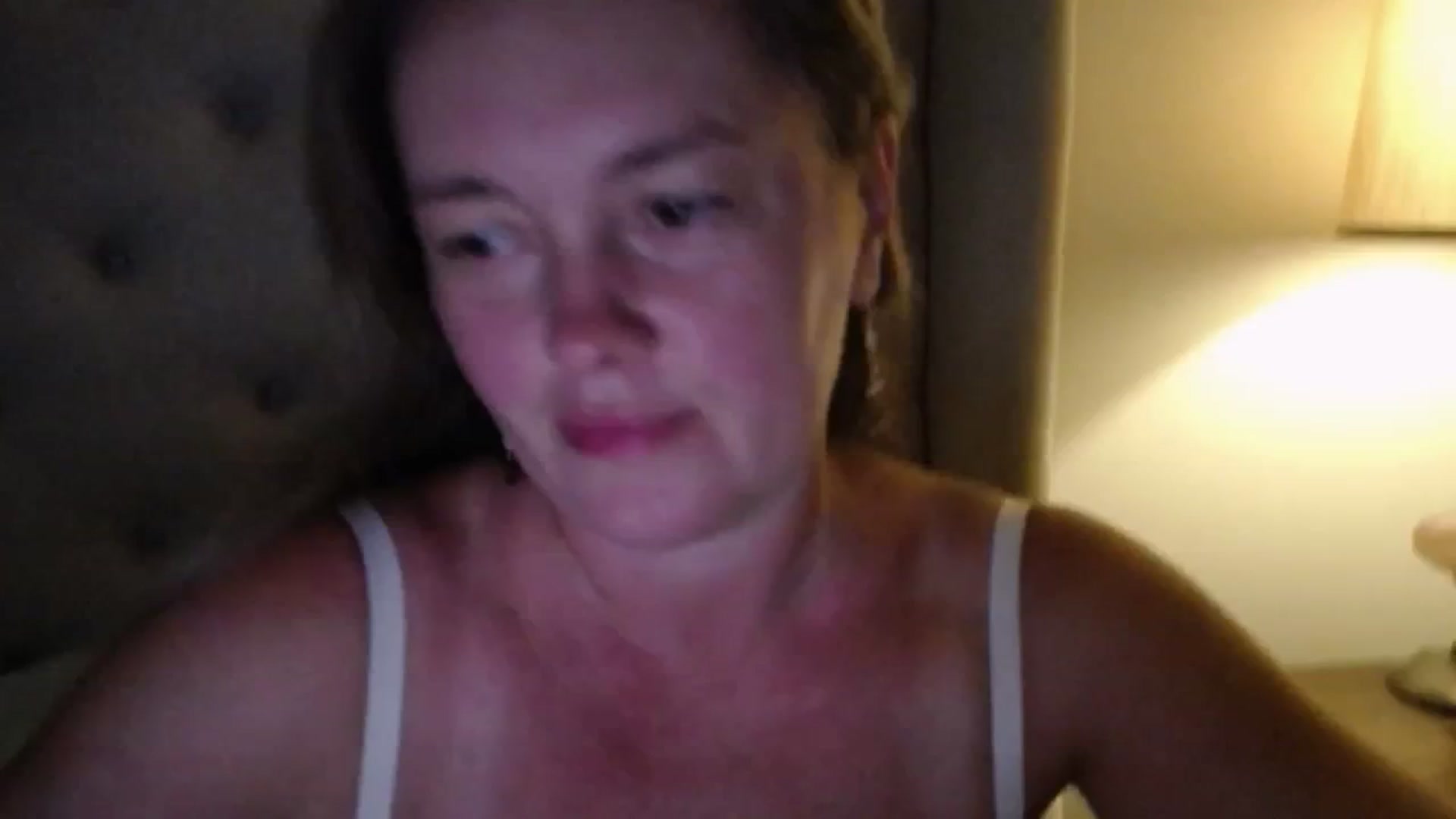 Gallery image thumbnail from J0llye's myfreecams stream on, 08/10/2025, 21:01 image 7 of 20