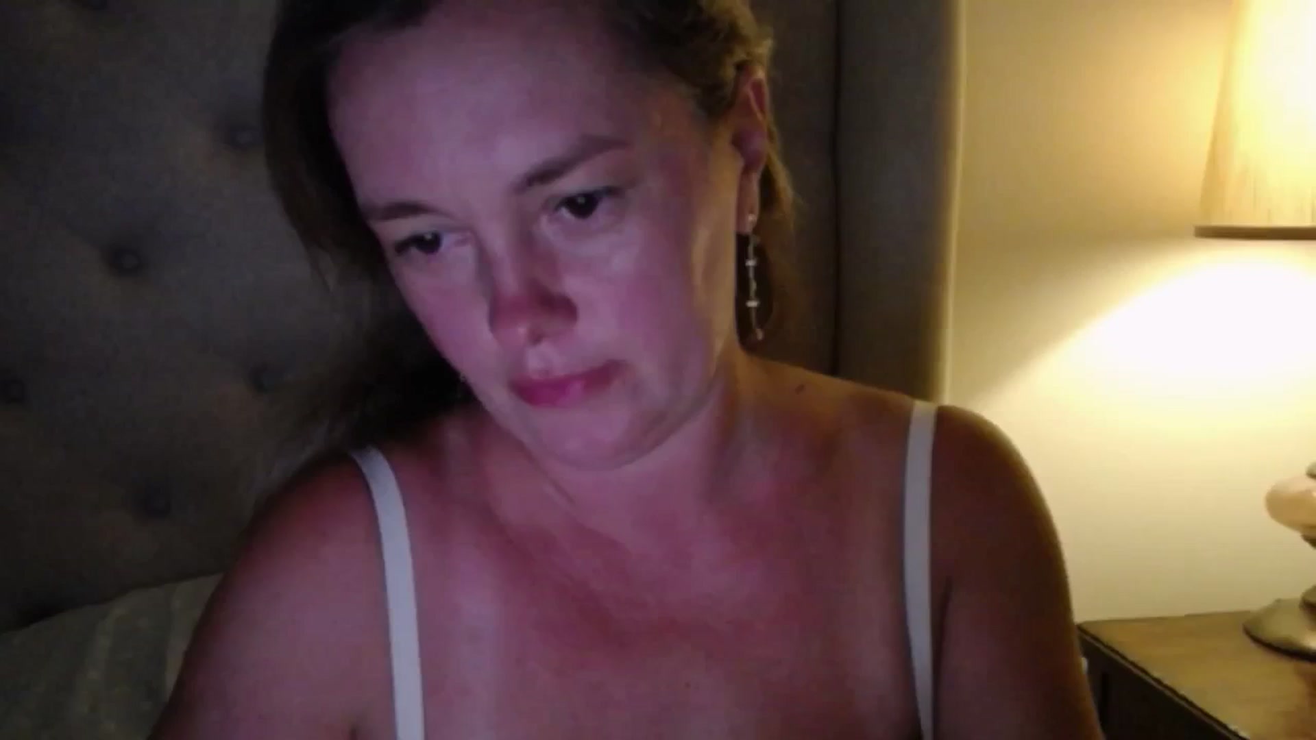 Gallery image thumbnail from J0llye's myfreecams stream on, 08/10/2025, 21:01 image 2 of 20
