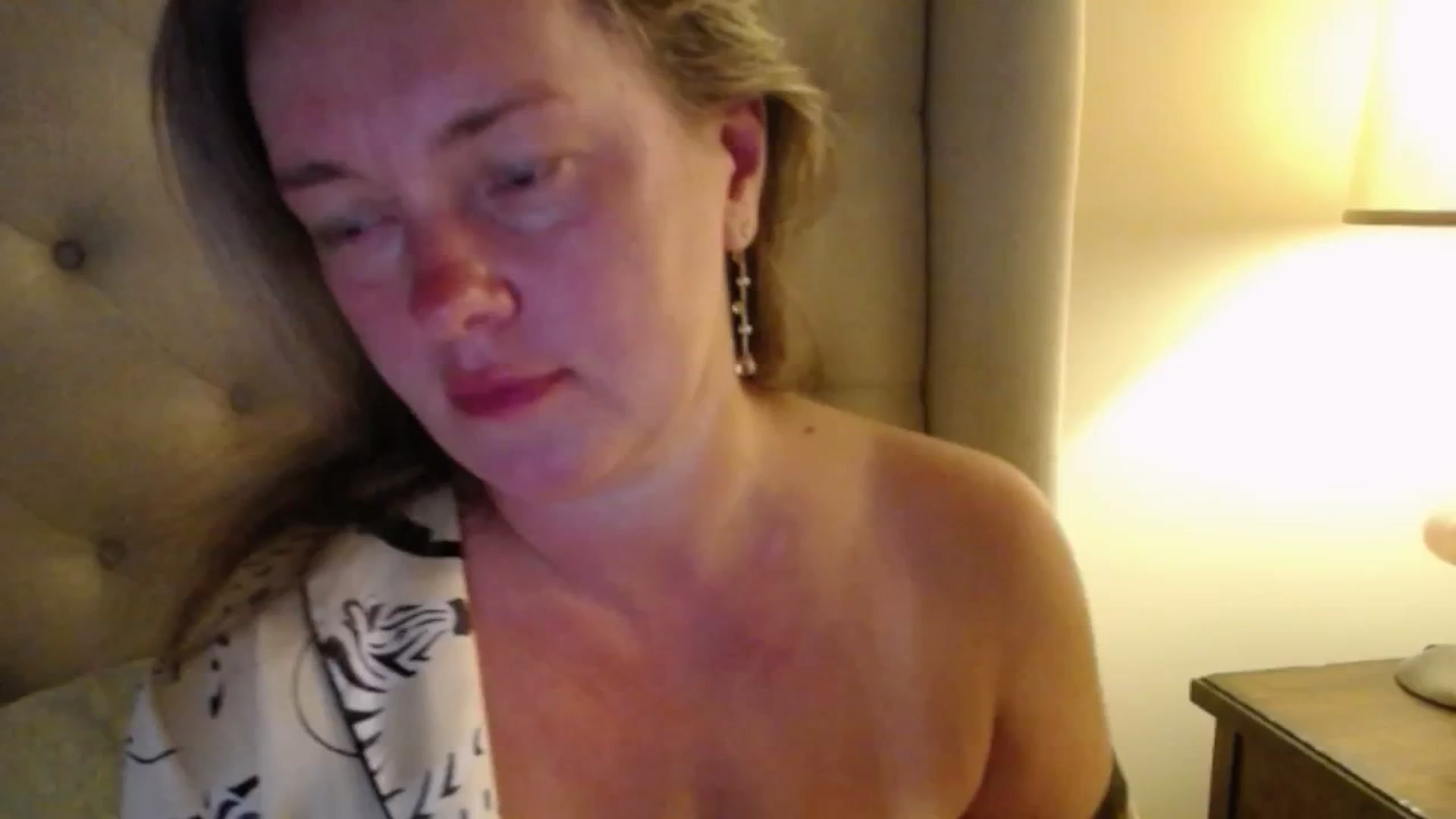 Gallery image thumbnail from J0llye's myfreecams stream on, 08/11/2025, 04:24 image 18 of 20