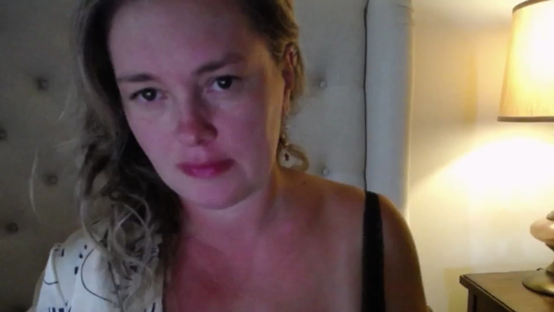 Gallery image thumbnail from J0llye's myfreecams stream on, 08/11/2025, 19:36 image 3 of 20
