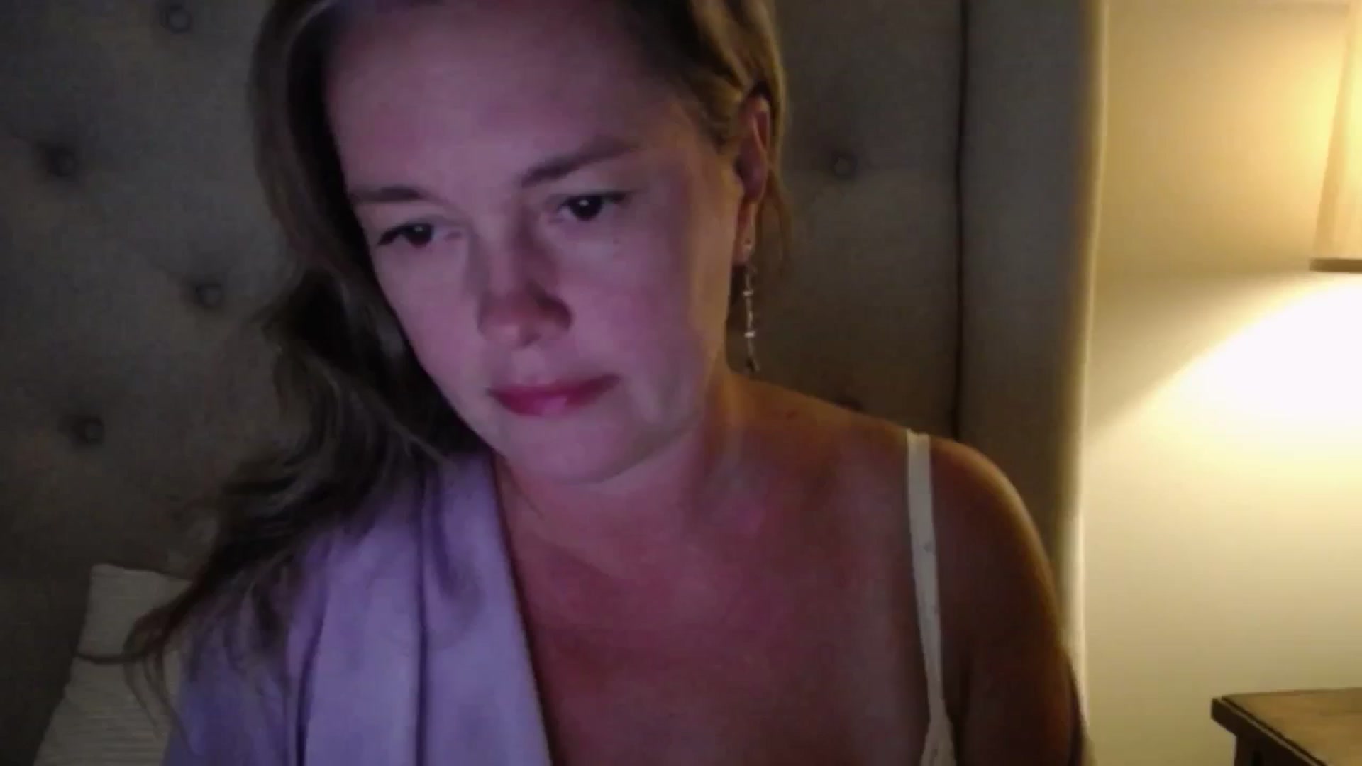Gallery image thumbnail from J0llye's myfreecams stream on, 08/14/2025, 19:19 image 5 of 20