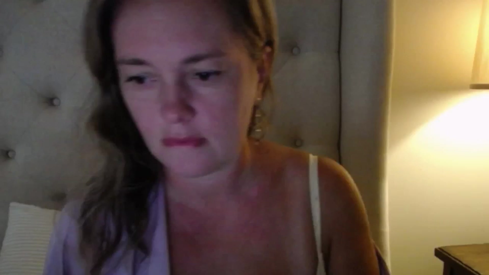 Gallery image thumbnail from J0llye's myfreecams stream on, 08/14/2025, 19:19 image 11 of 20