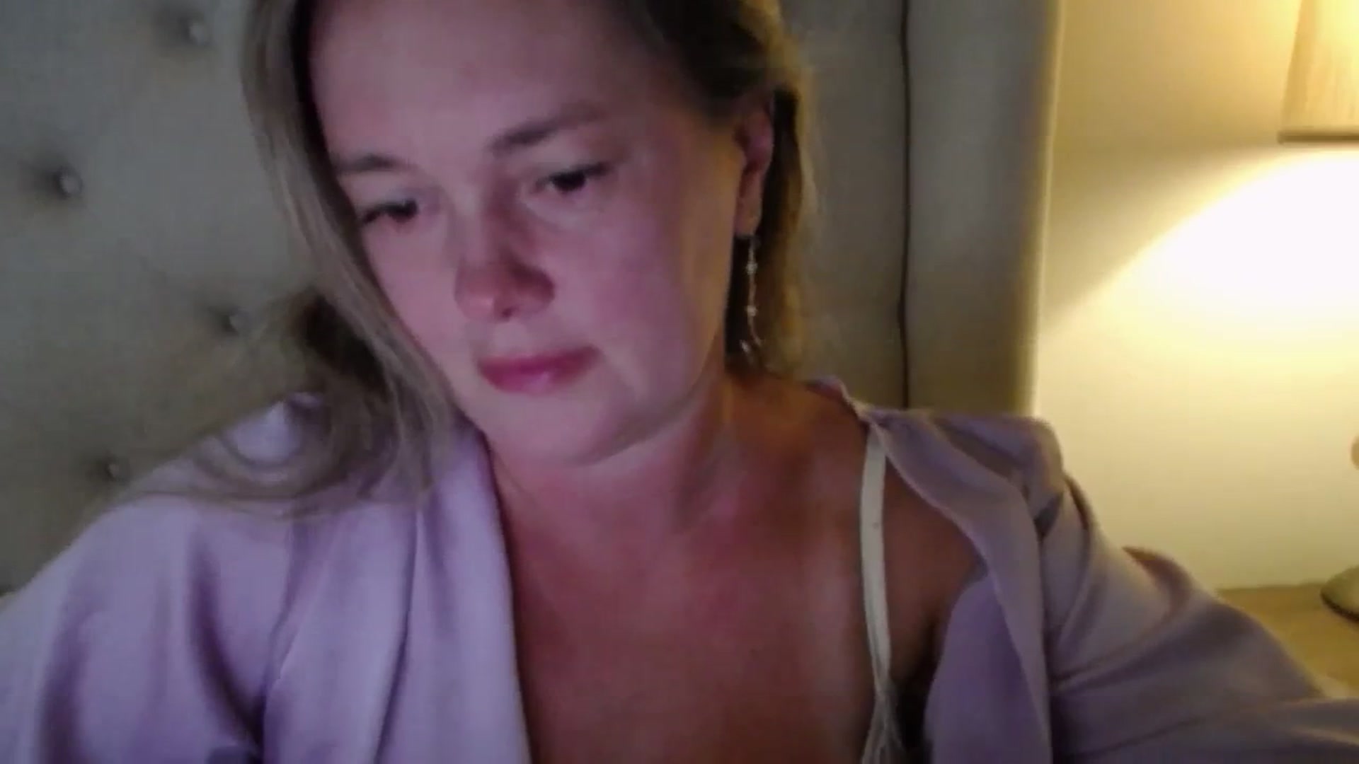 Gallery image thumbnail from J0llye's myfreecams stream on, 08/14/2025, 20:11 image 14 of 20